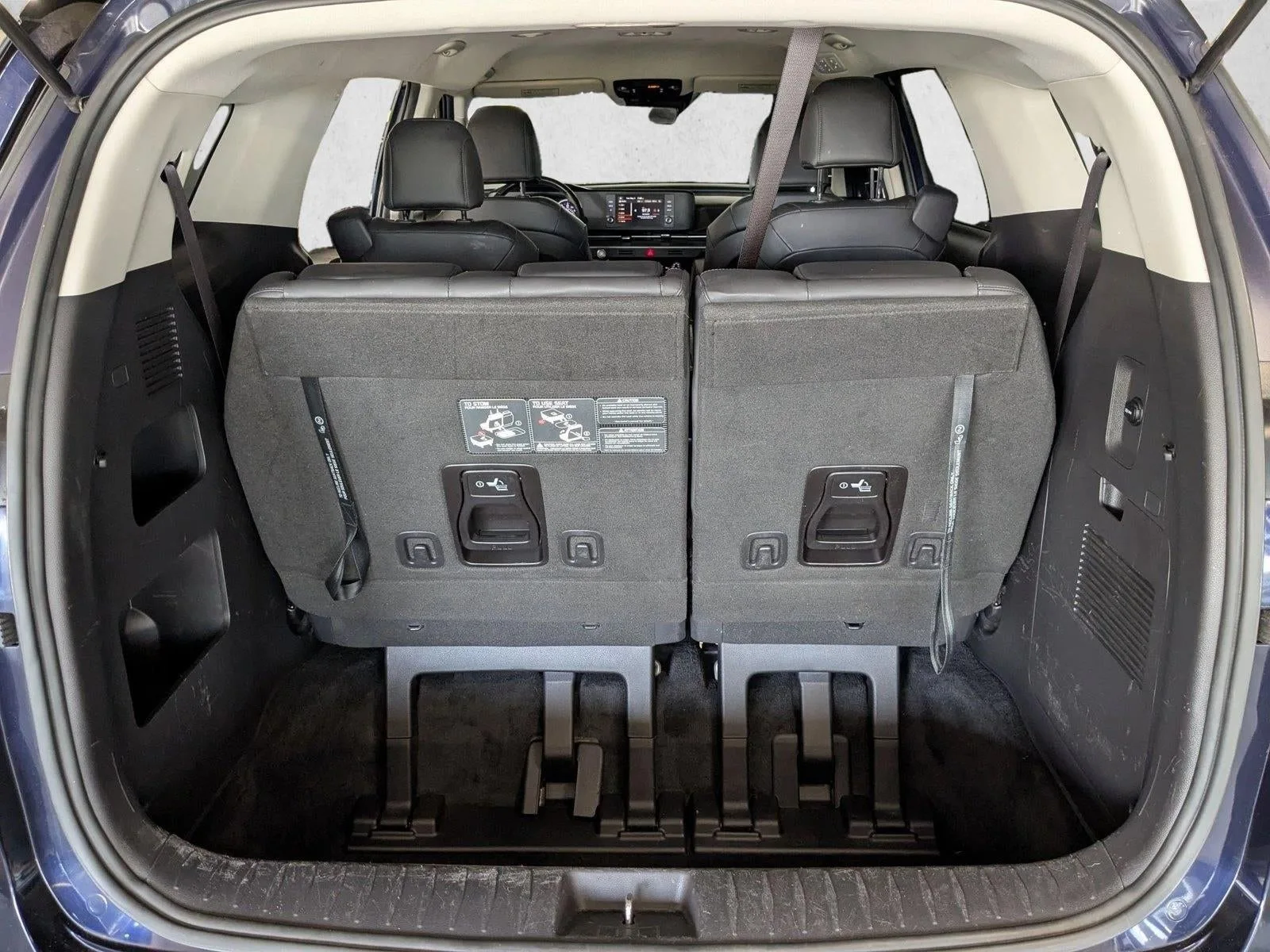 2023 Kia Carnival MPV LX Seat Package photo 6