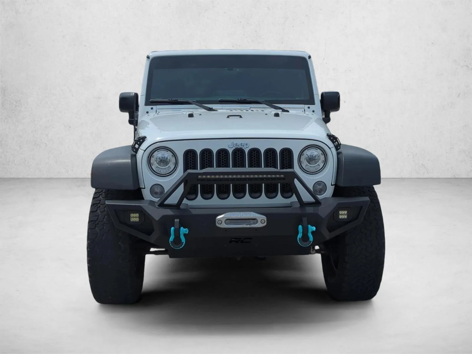 2017 Jeep Wrangler Unlimited Rubicon 4x4 photo 2