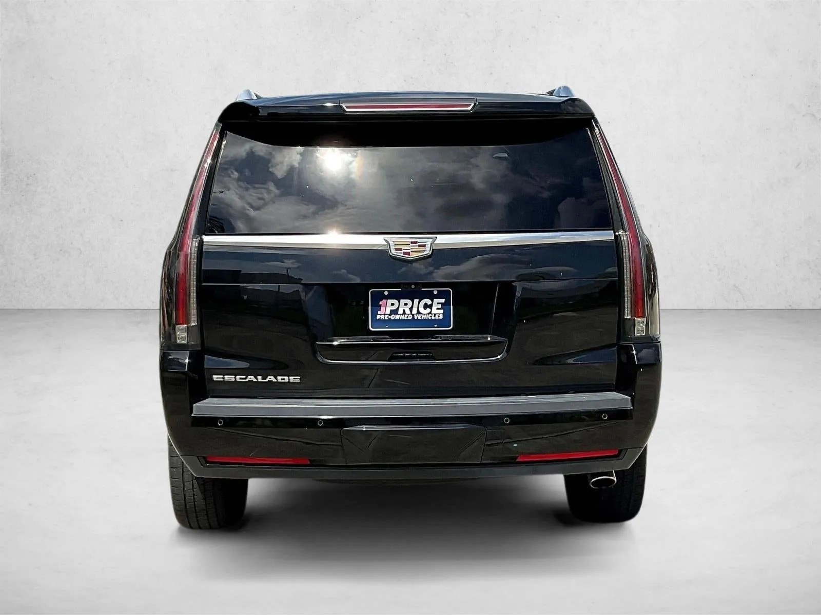 2019 Cadillac Escalade RWD Luxury photo 4