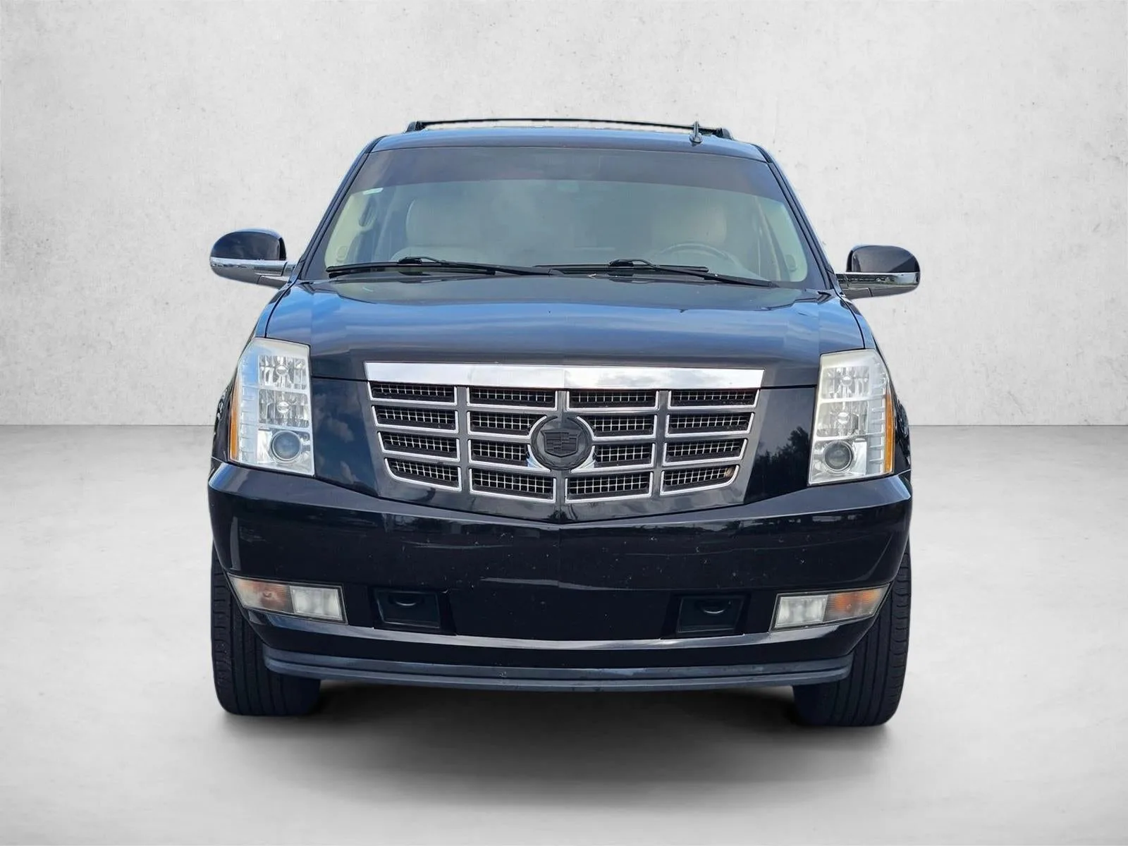 2011 Cadillac Escalade RWD Luxury photo 2