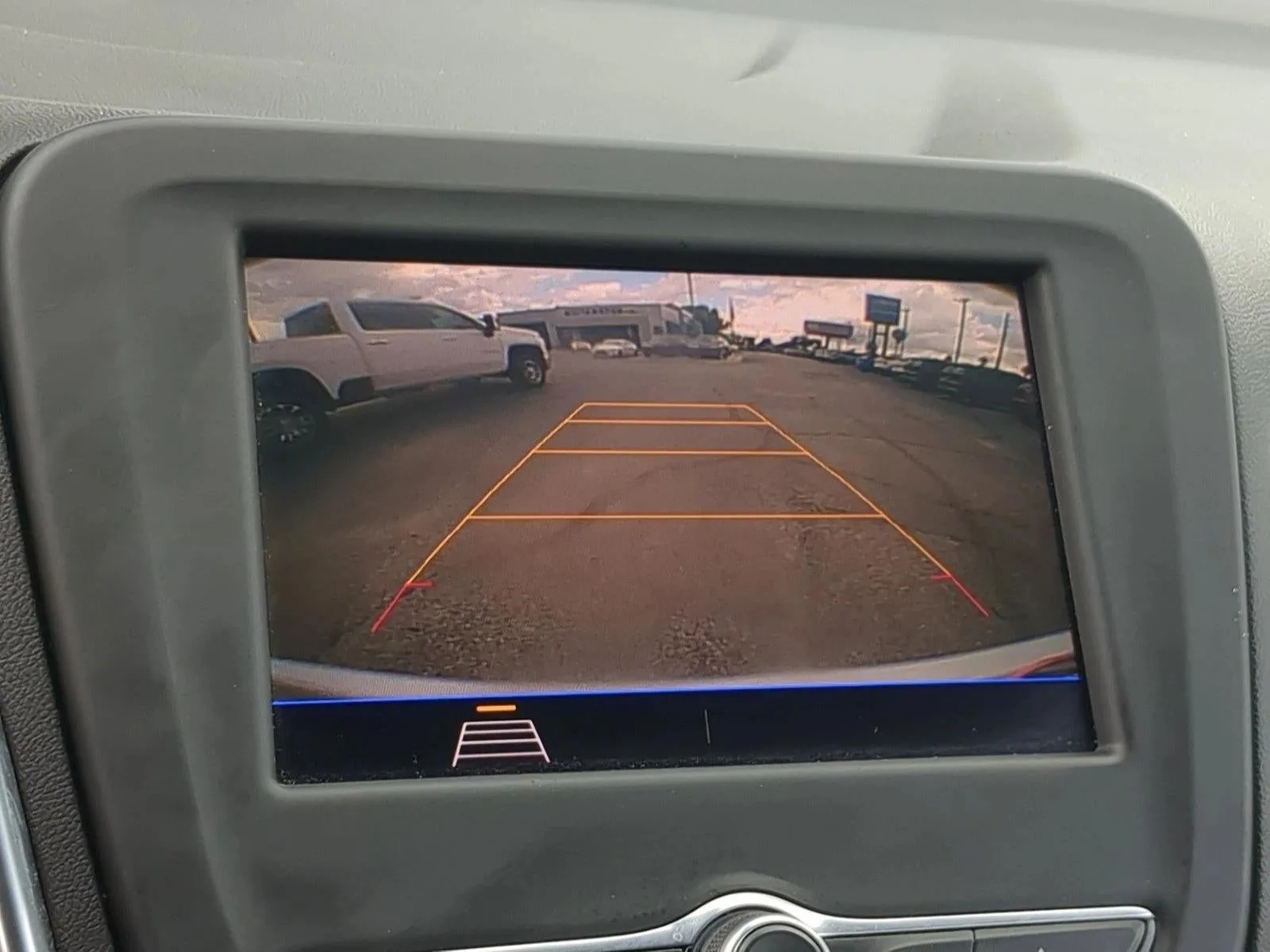 2021 Chevrolet Equinox LS photo 12
