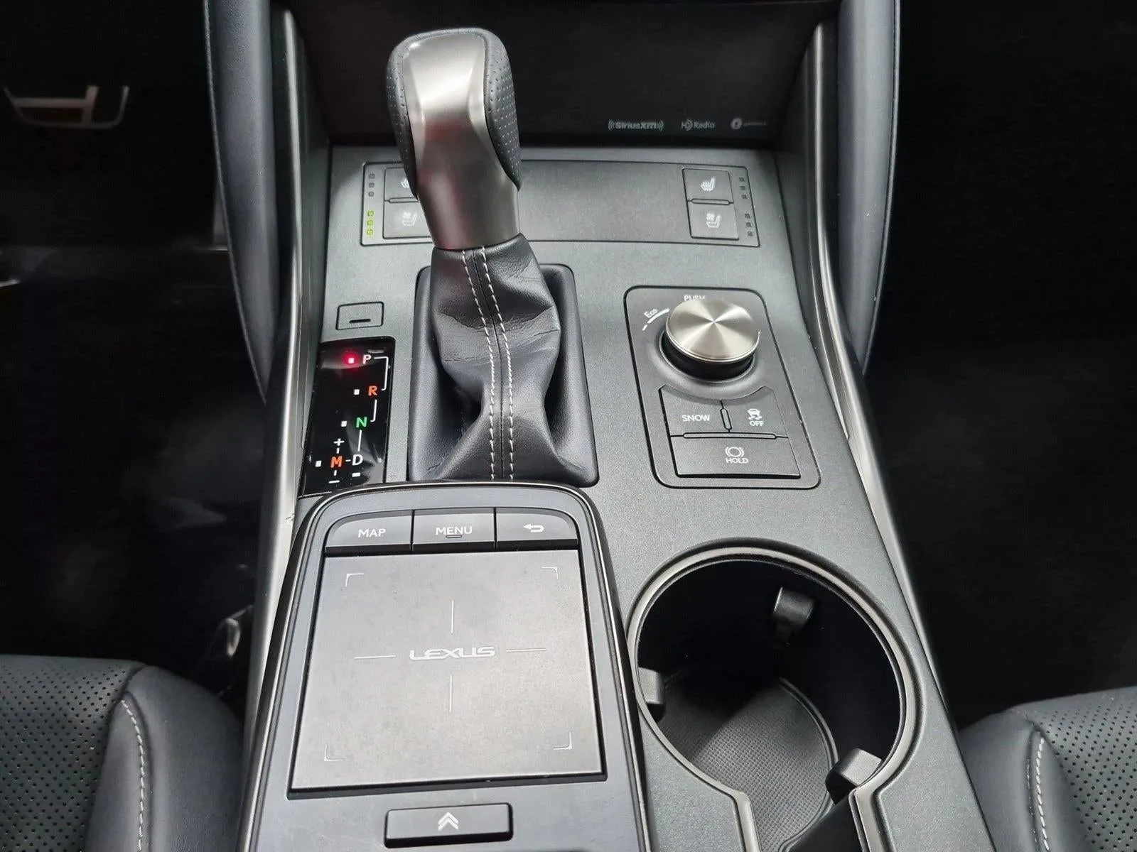 2023 Lexus IS 350 F SPORT photo 12
