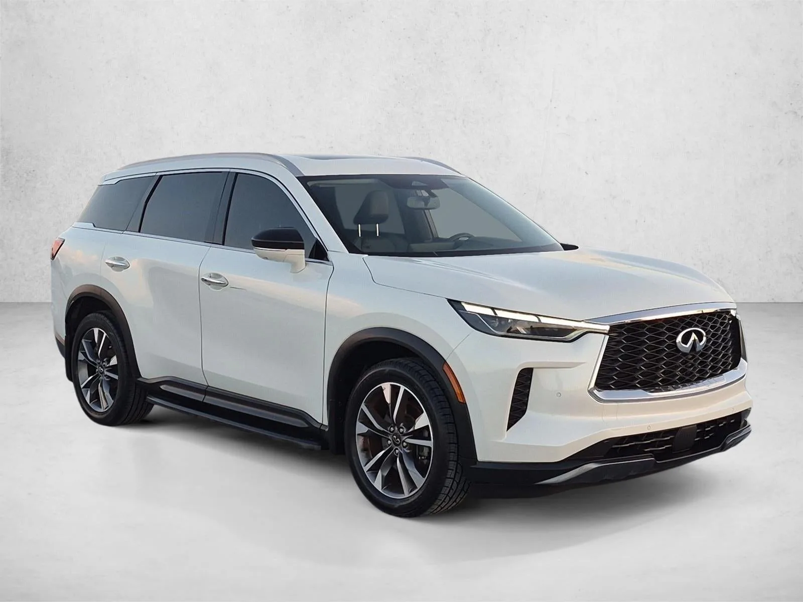 2022 INFINITI QX60 LUXE photo 3