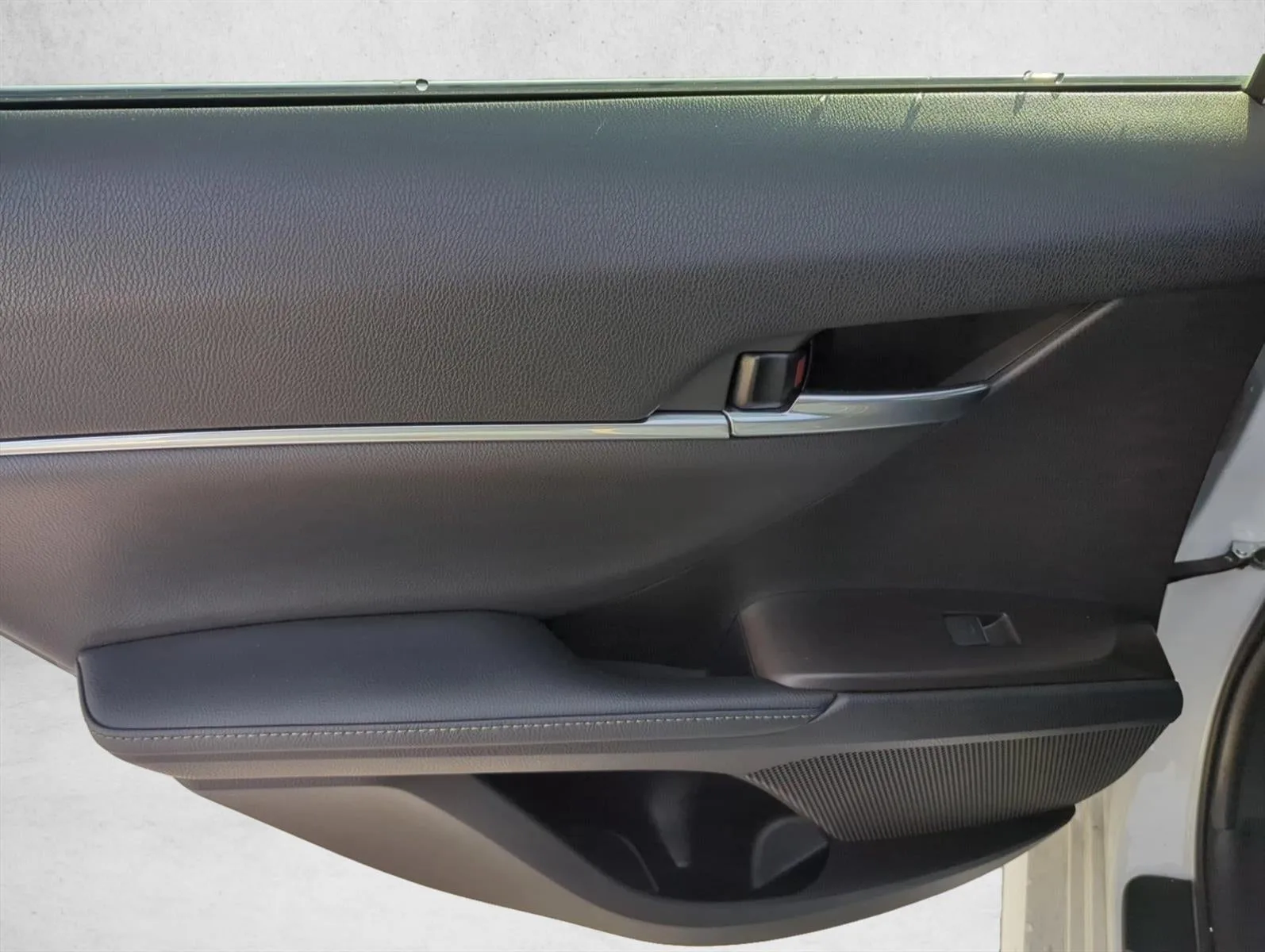 2022 Toyota Camry XLE Auto (SE) photo 9