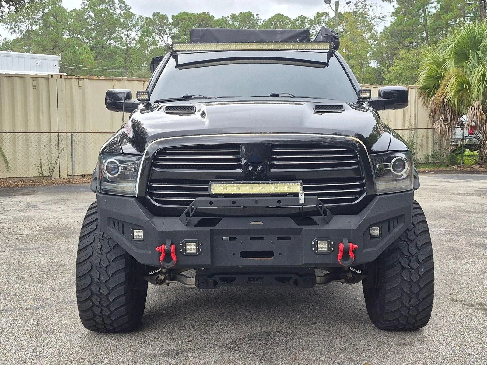 2017 RAM 1500 Sport 4x4 Regular Cab 6'4" Box photo 2