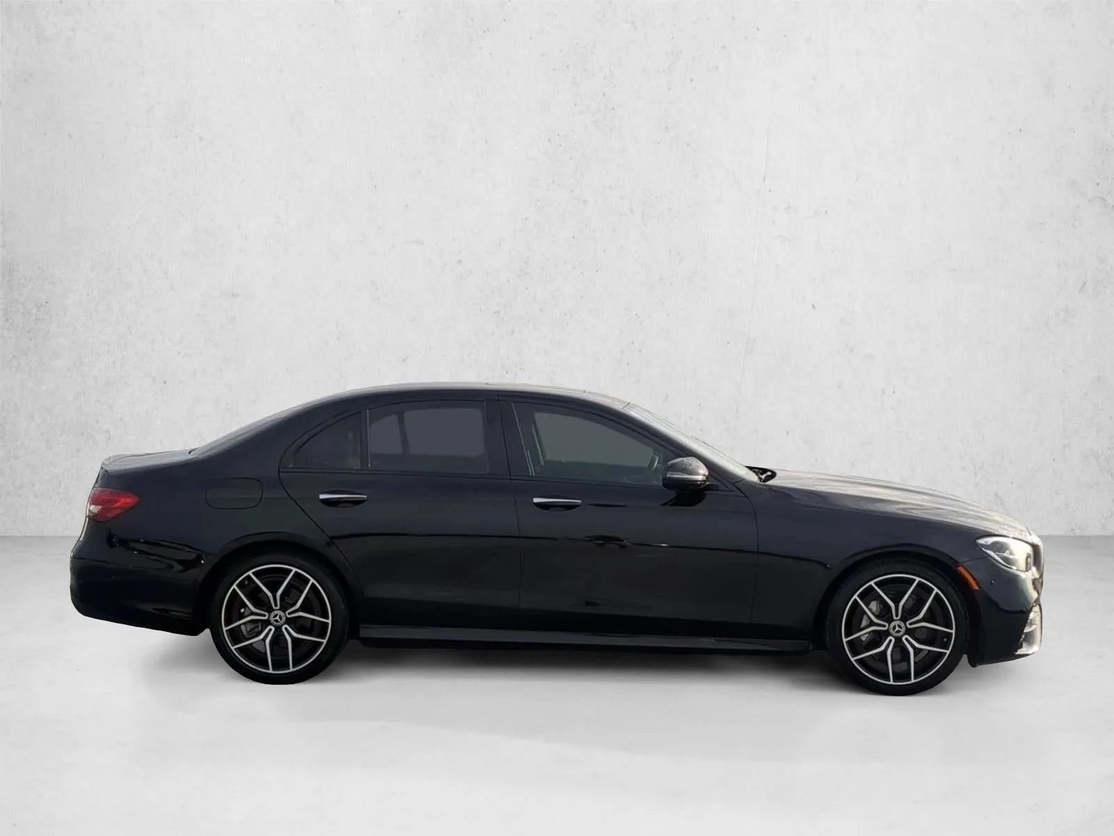 2023 Mercedes-Benz E 350 E 350 photo 4