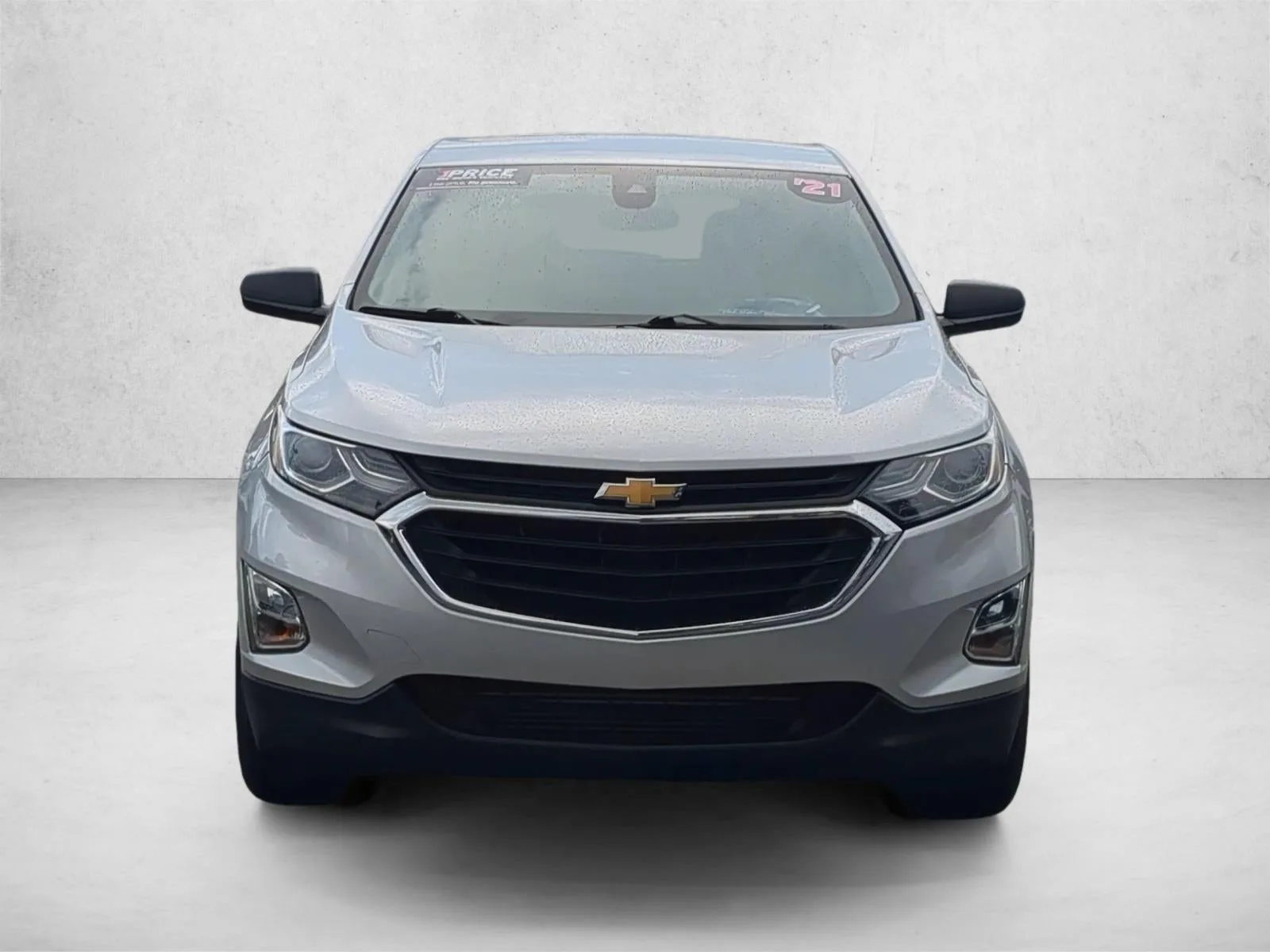 2021 Chevrolet Equinox LS photo 2