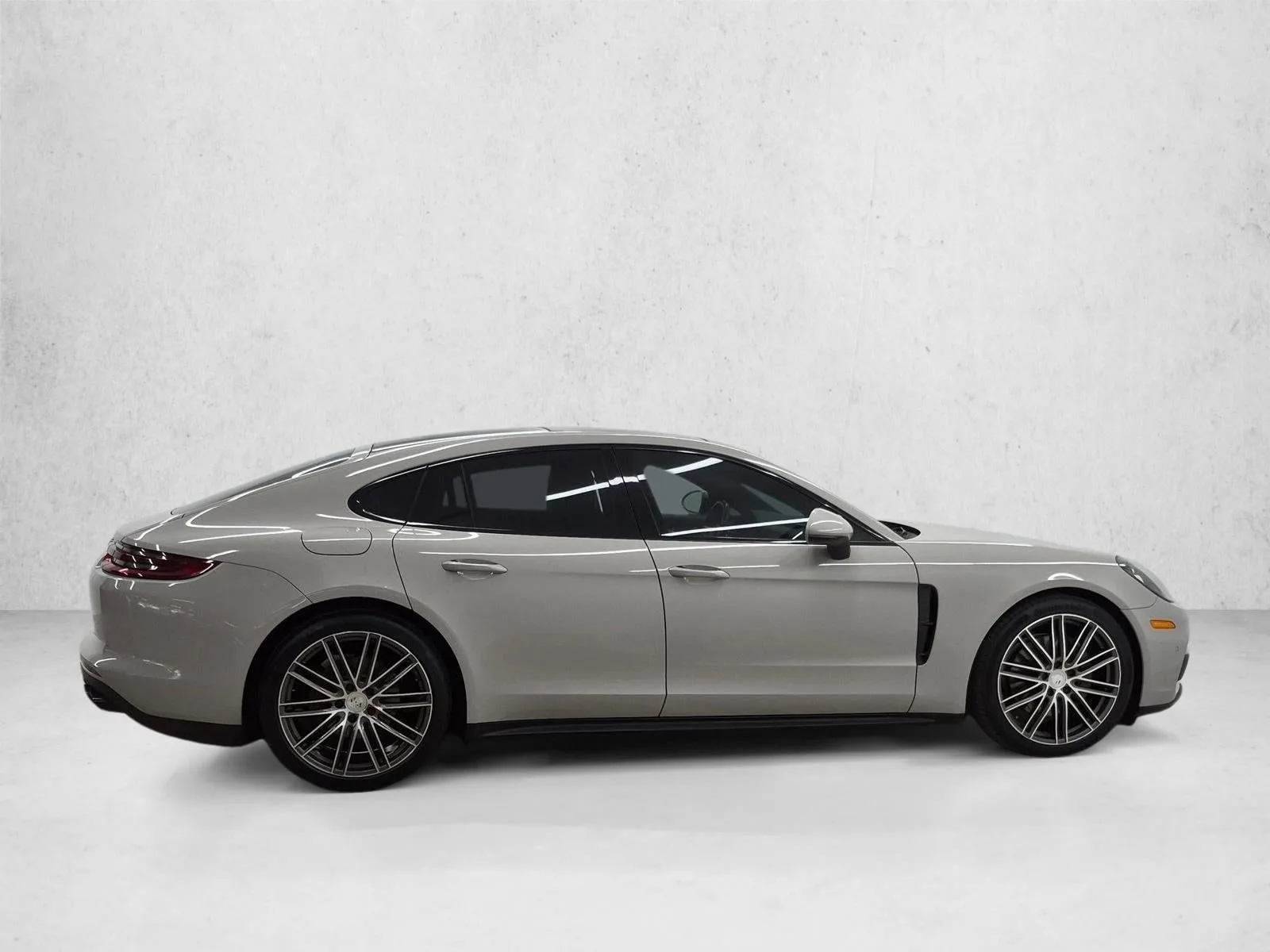 2020 Porsche Panamera 4S photo 4