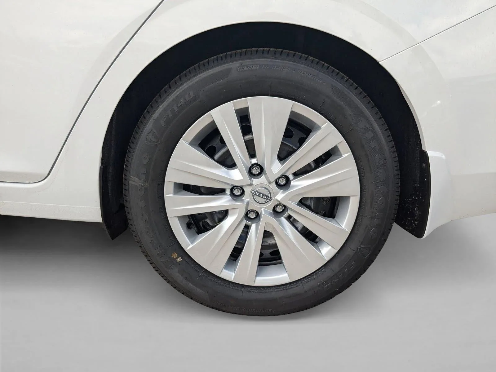2025 Nissan Sentra S CVT photo 9