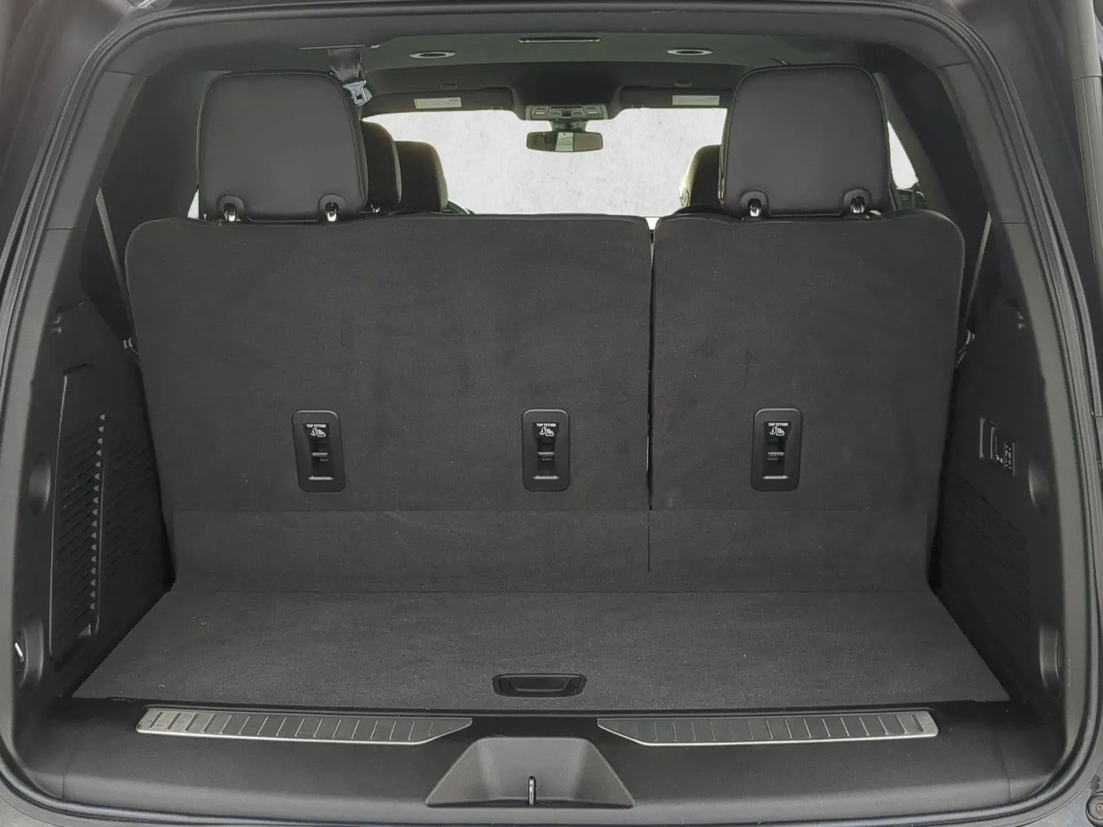 2022 Chevrolet Tahoe RST photo 6