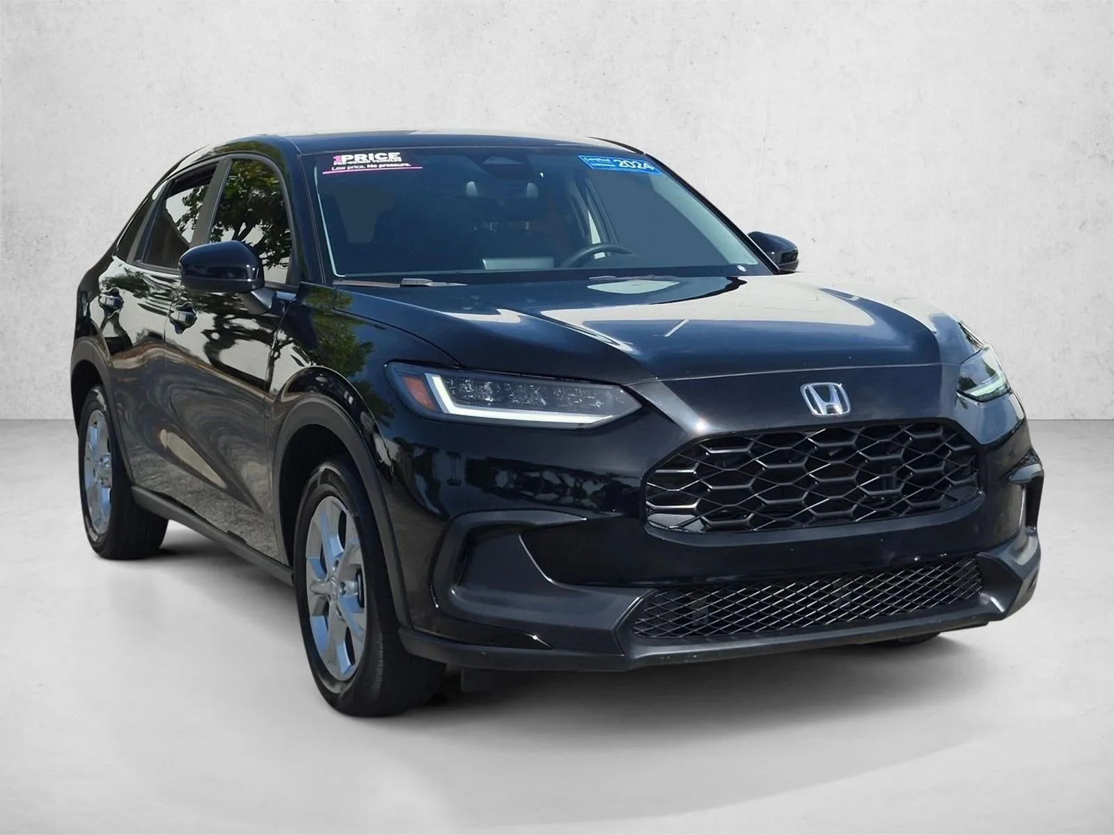 2024 Honda HR-V LX 2WD CVT photo 3
