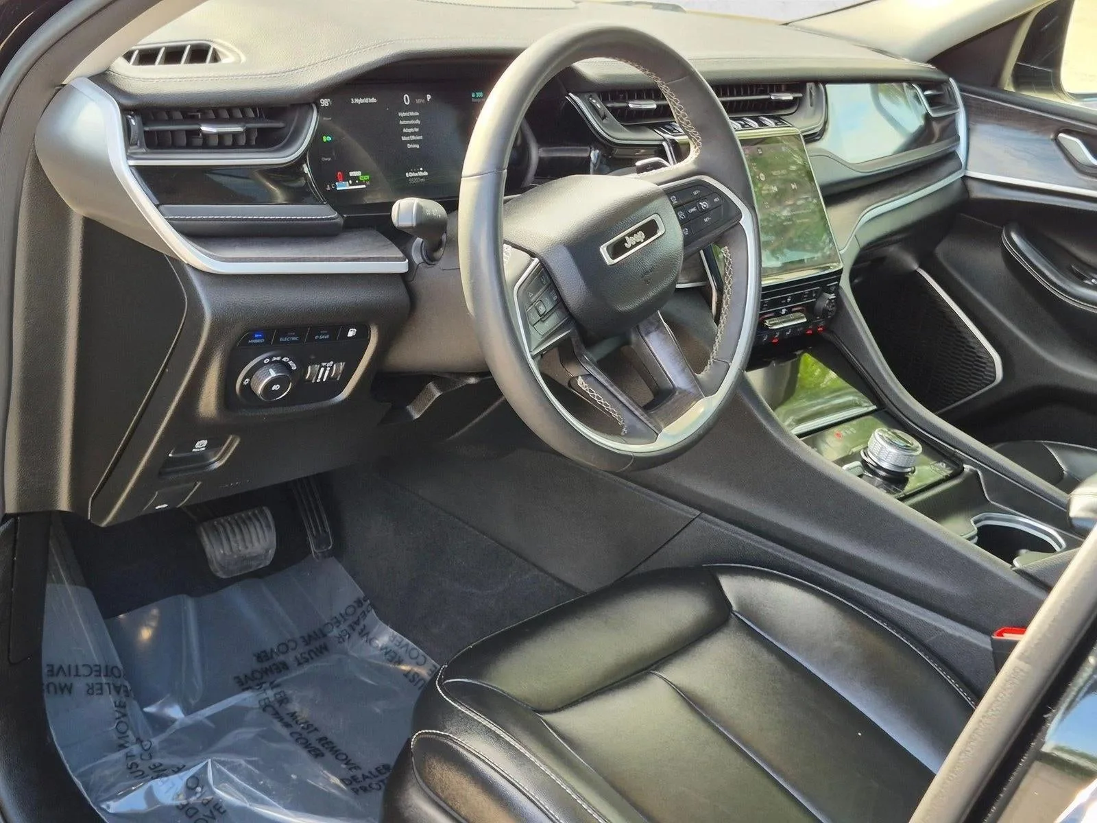2024 Jeep Grand Cherokee 4xe 4x4 photo 9