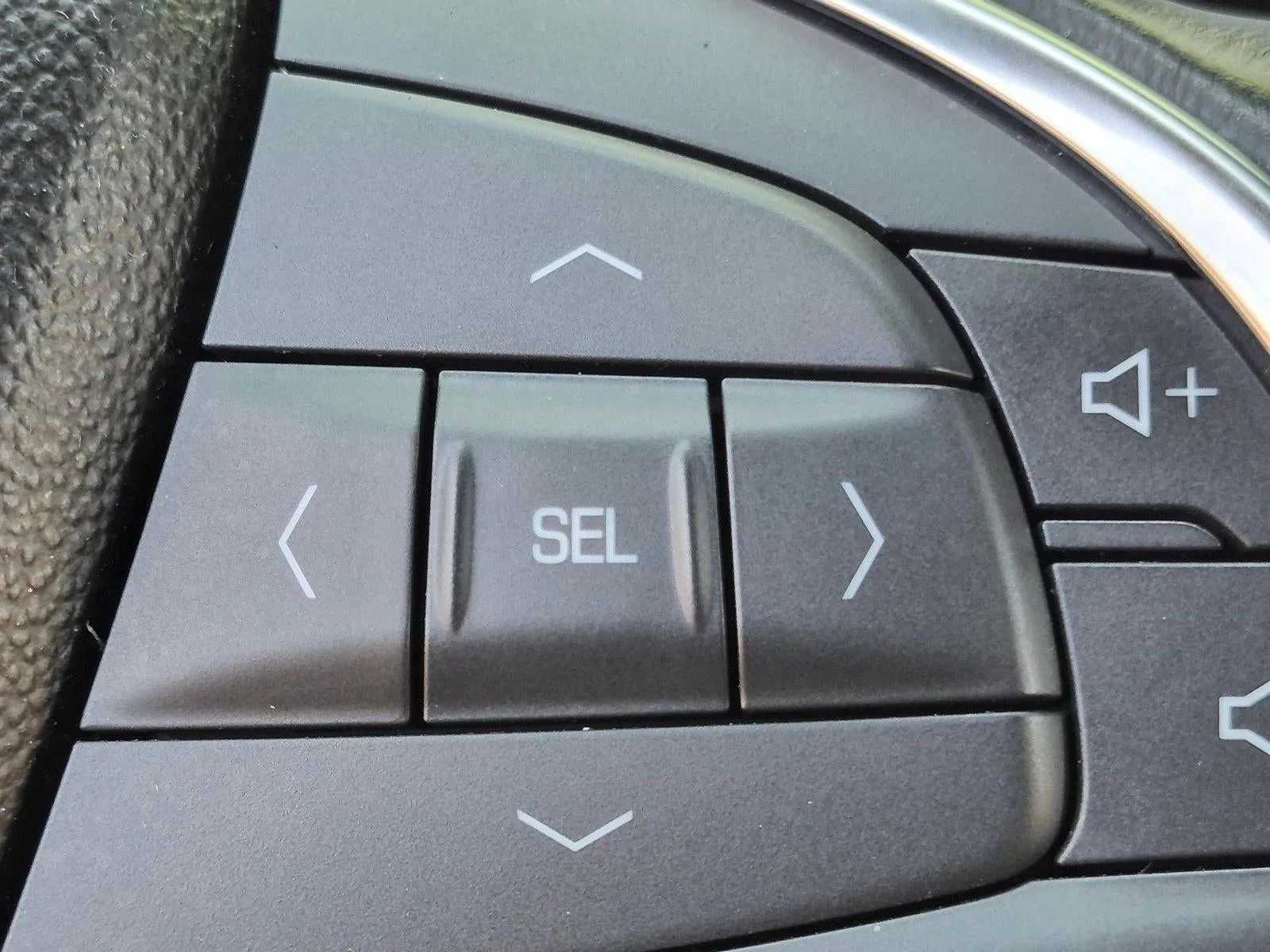 2018 Cadillac XT5 FWD 4dr photo 12