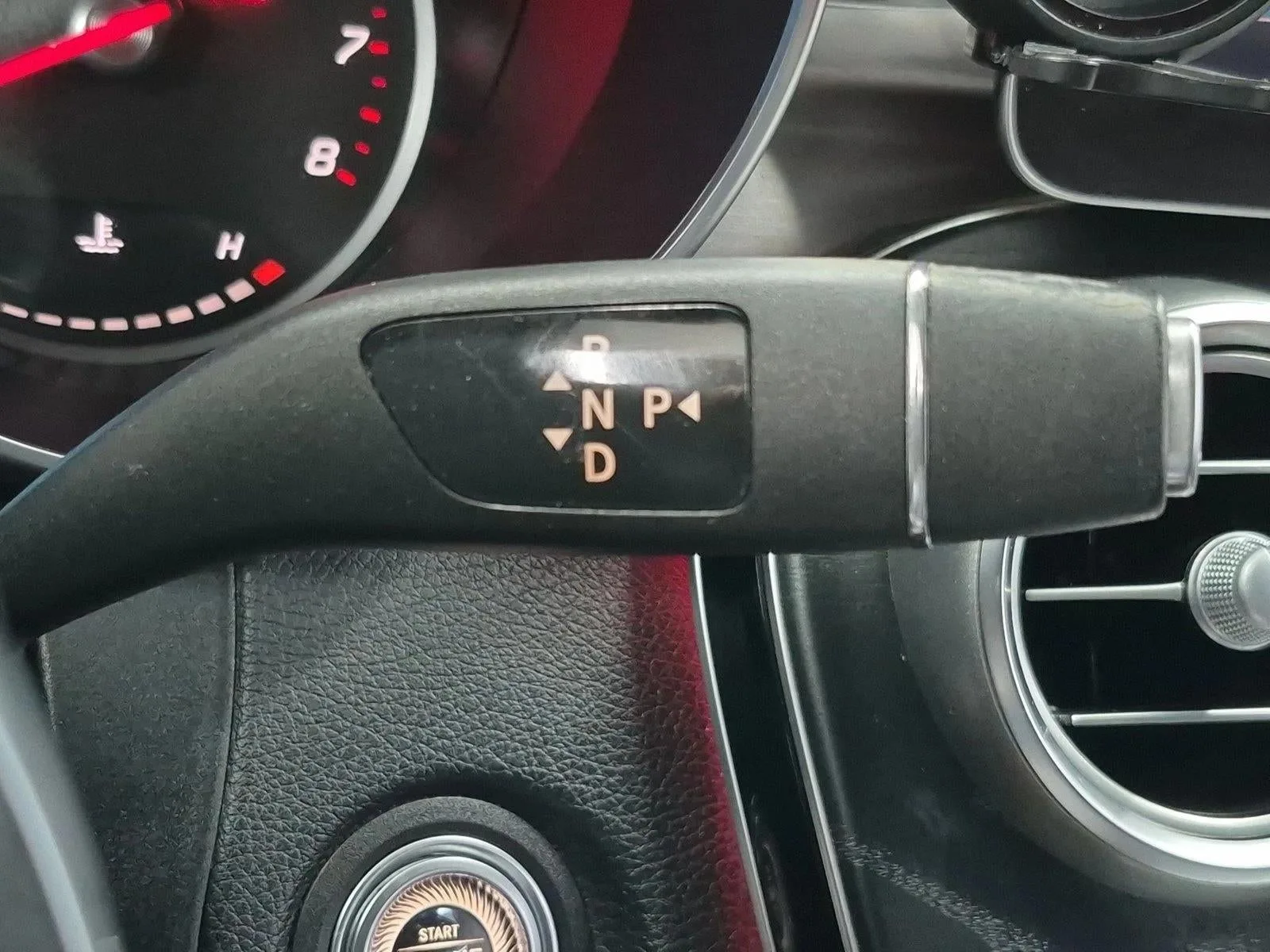 2019 Mercedes-Benz C 300 C 300 photo 12