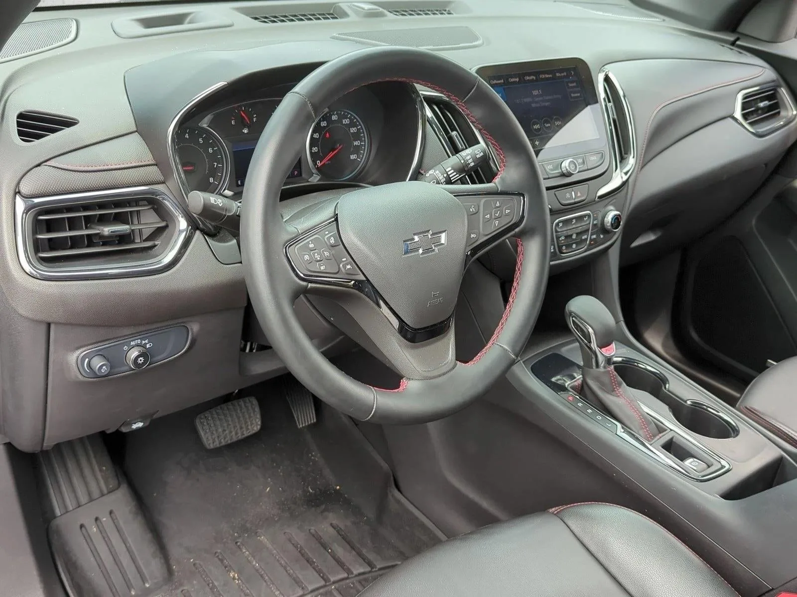 2024 Chevrolet Equinox FWD RS photo 10