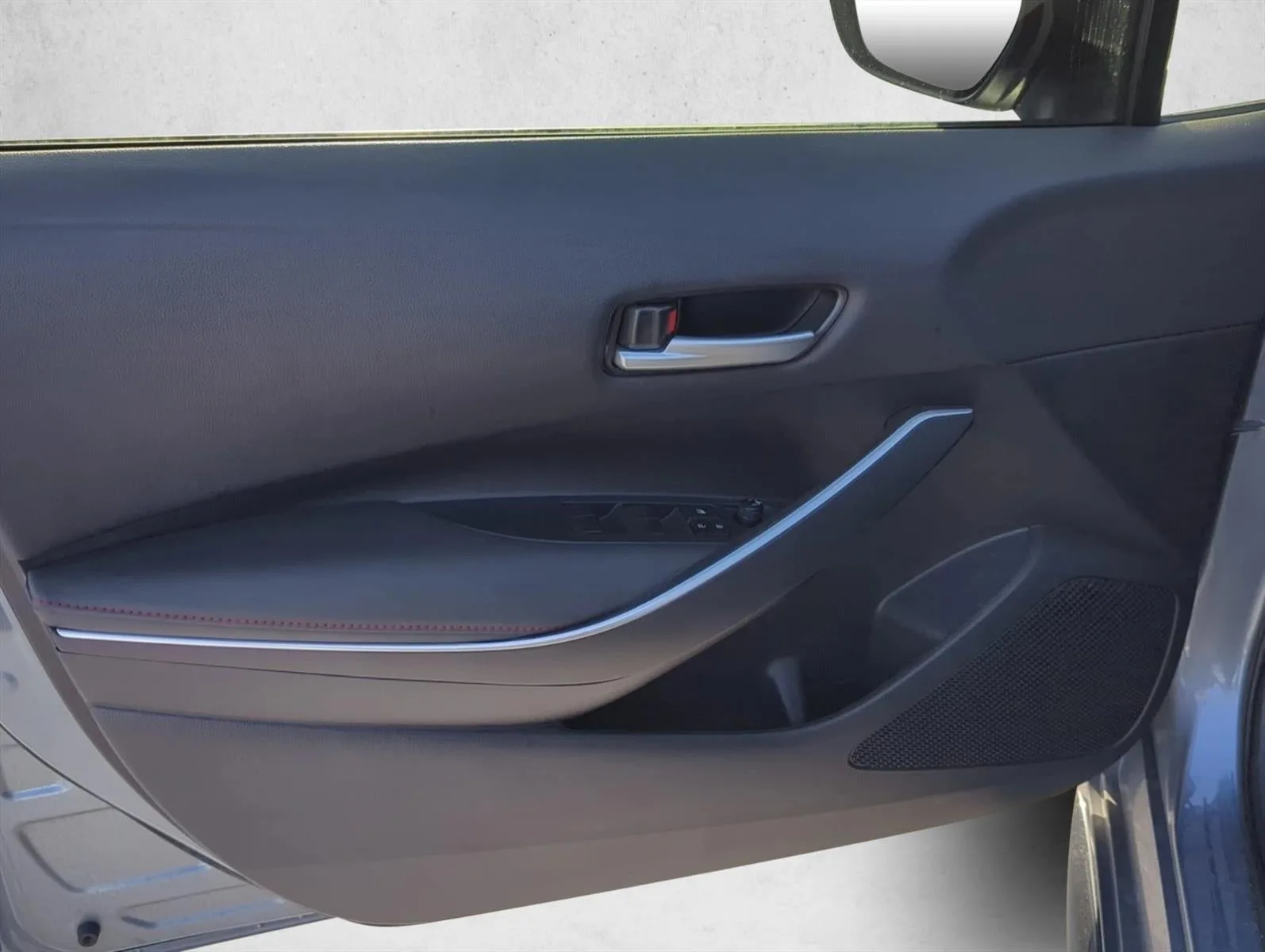 2024 Toyota Corolla Hybrid SE FWD (Natl) photo 7