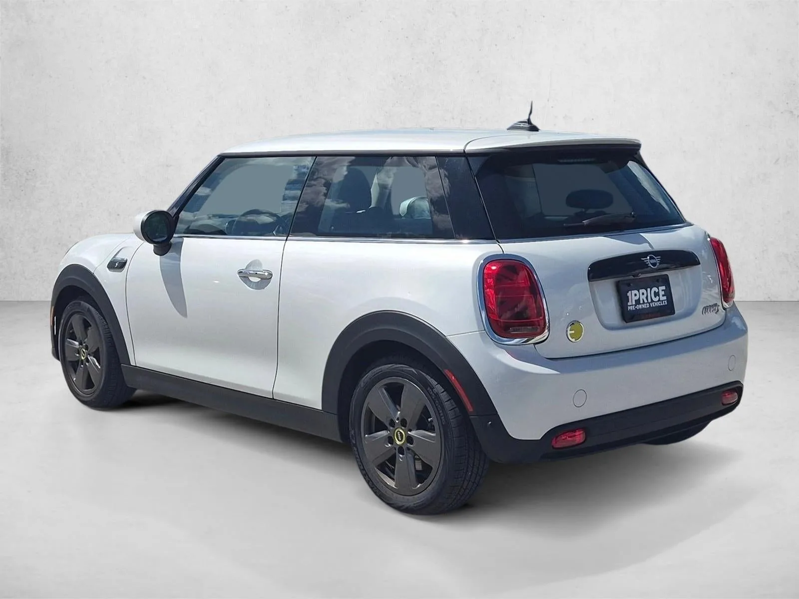 2024 MINI Electric Hardtop 2 Door Cooper SE photo 8