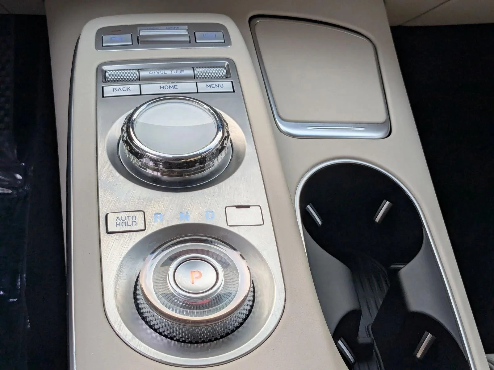 2024 Genesis GV70 2.5T photo 12