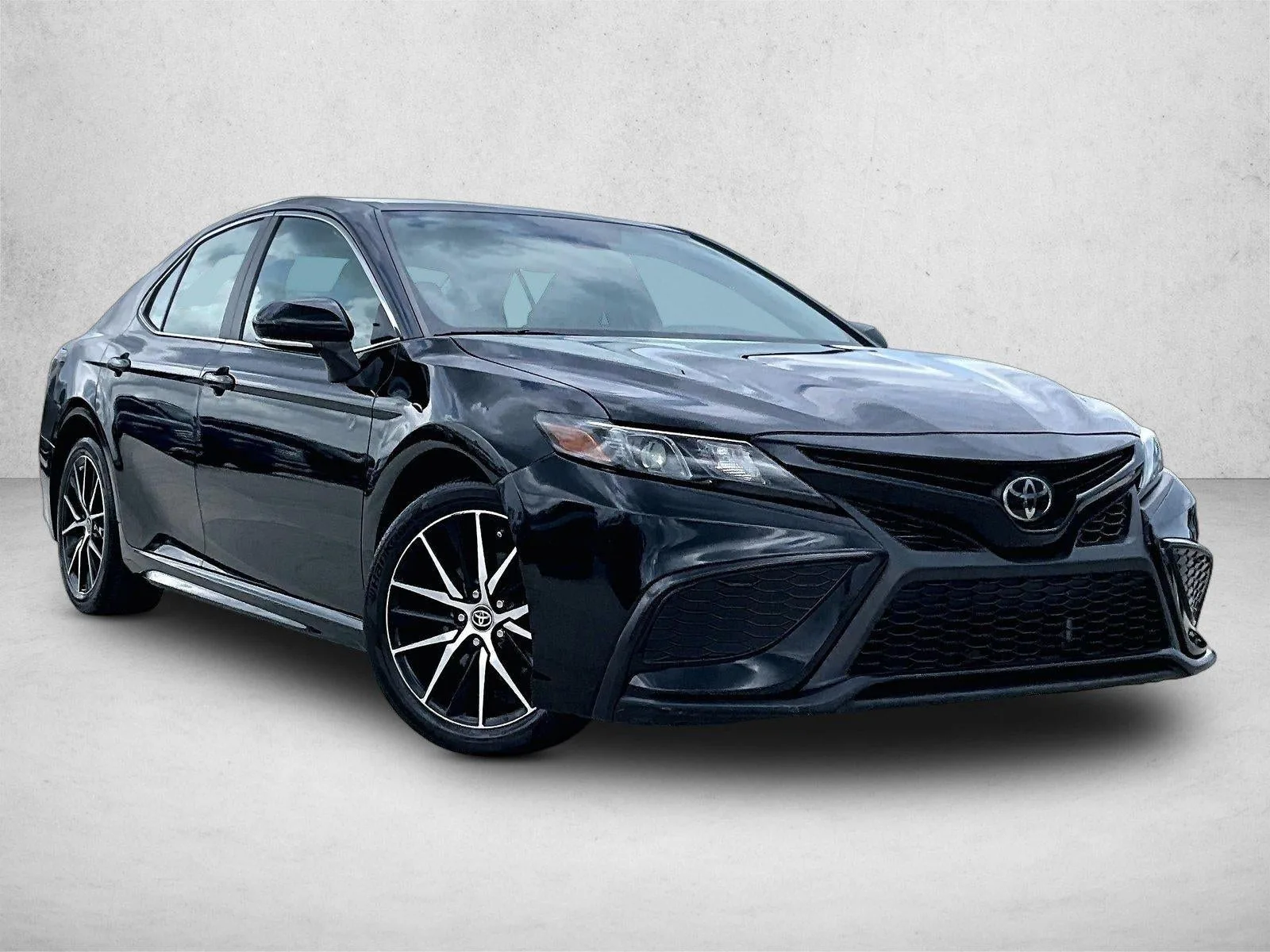 2024 Toyota Camry SE Auto (SE) photo 12