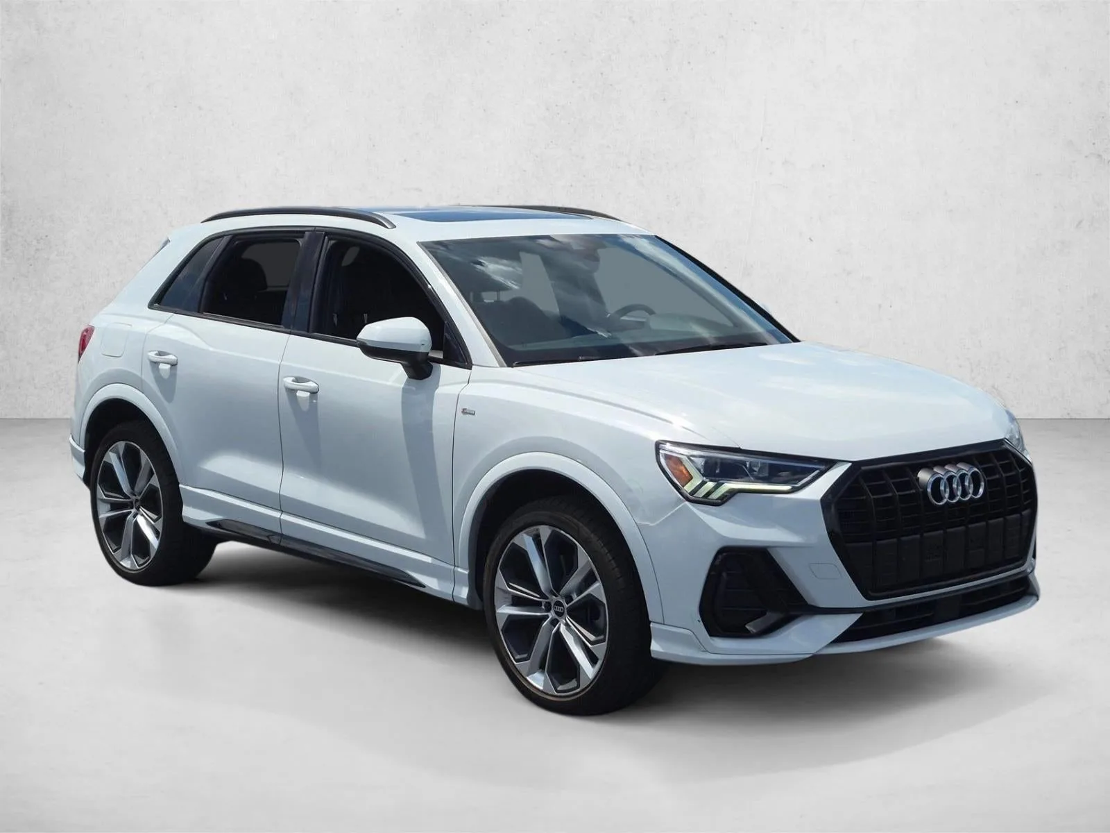 2021 Audi Q3 Premium Plus 45 TFSI S line quattro Tiptronic photo 3