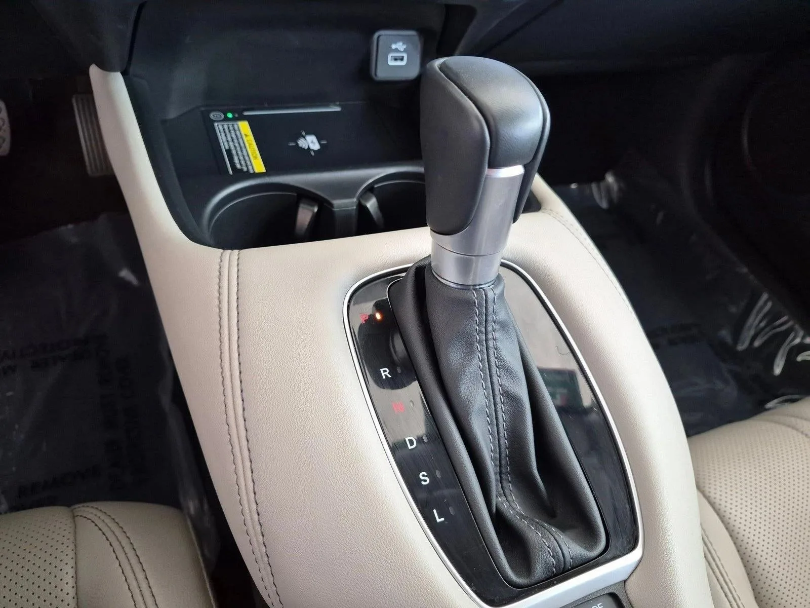 2024 Honda HR-V EX-L 2WD CVT photo 11