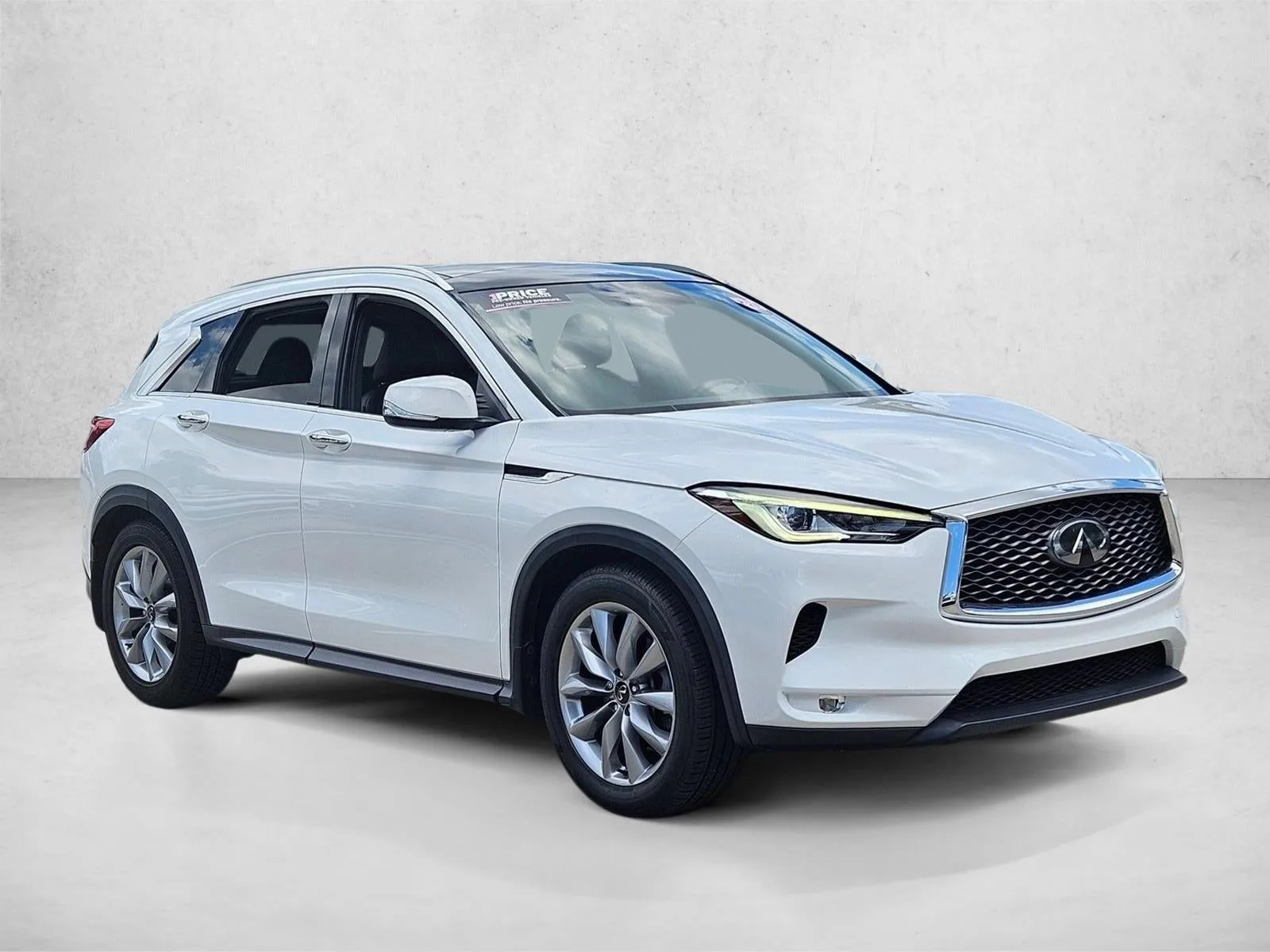 2020 INFINITI QX50 LUXE FWD photo 3