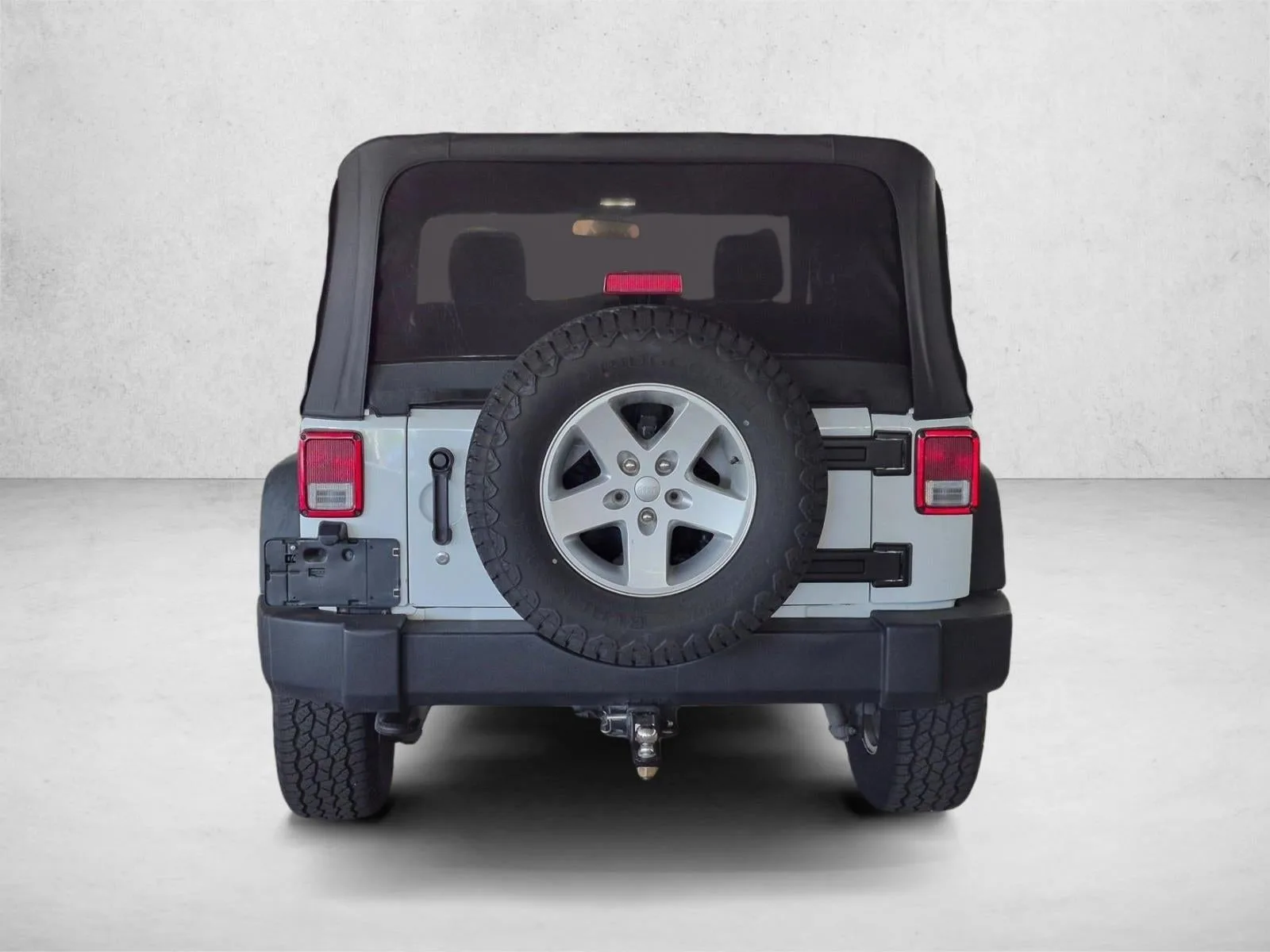 2015 Jeep Wrangler Sport photo 6
