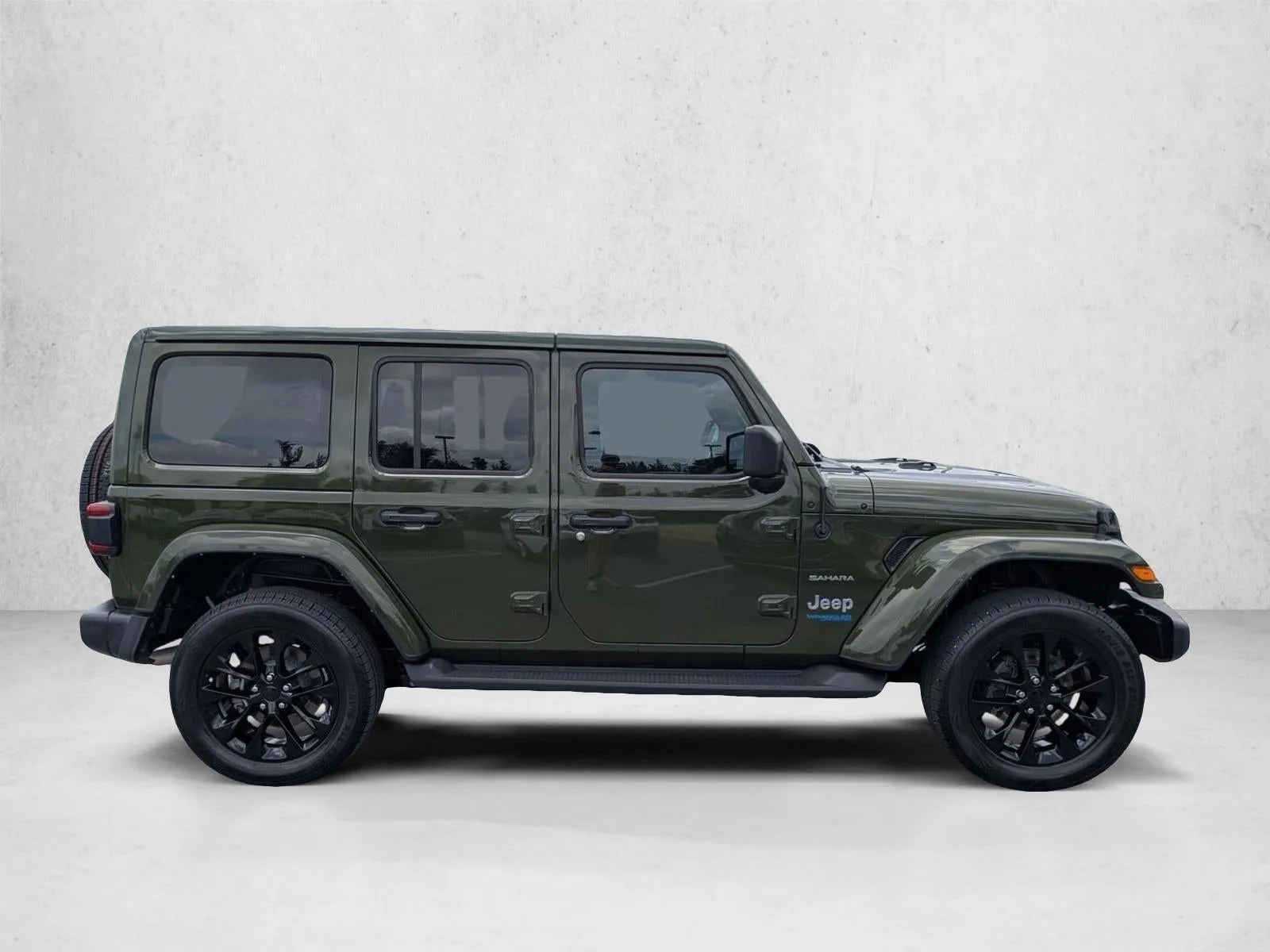 2021 Jeep Wrangler 4xe Unlimited Sahara 4x4 photo 4