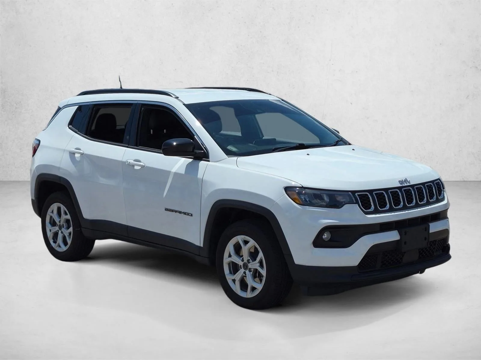 2025 Jeep Compass Base photo 2