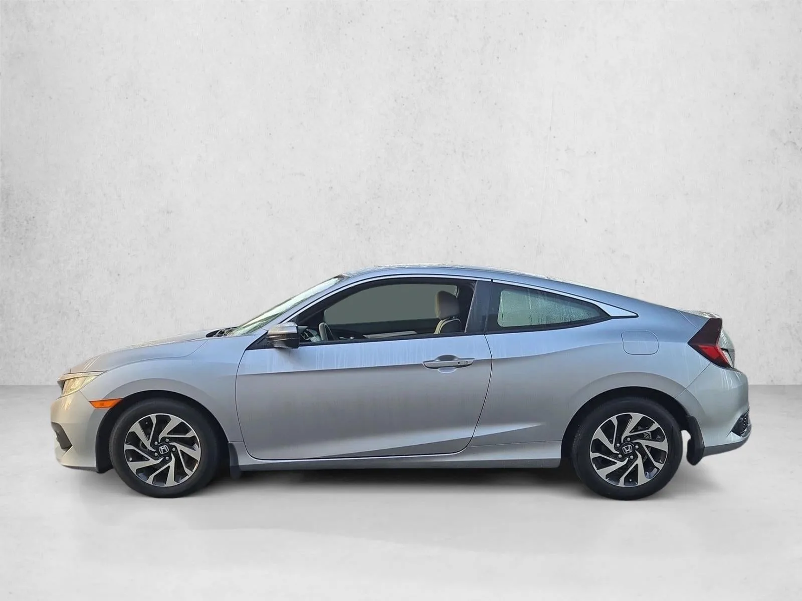 2018 Honda Civic Coupe LX-P CVT photo 8