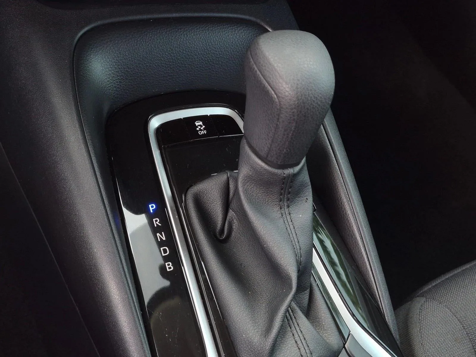 2025 Toyota Corolla LE CVT (Natl) photo 11