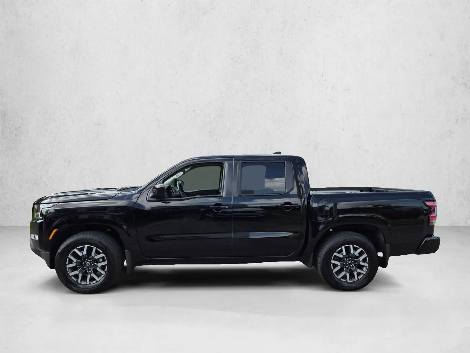 2022 Nissan Frontier Crew Cab 4x2 SV Auto photo 8