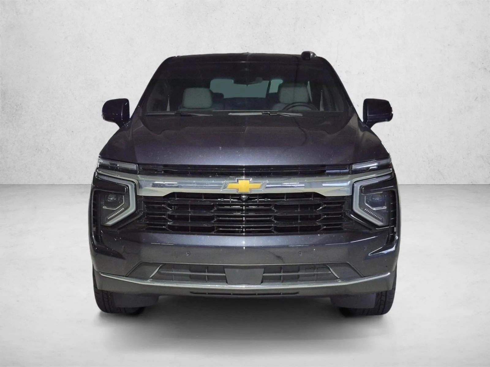 2025 Chevrolet Suburban LS photo 2