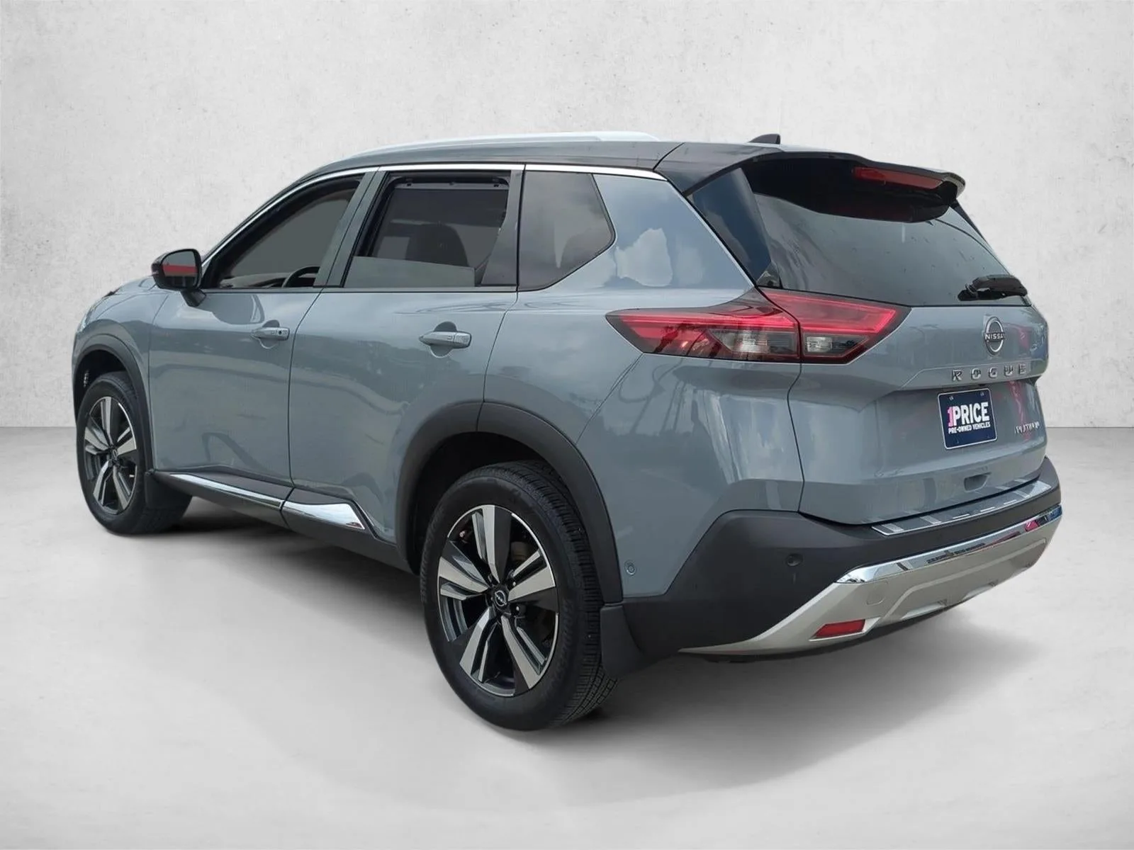 2022 Nissan Rogue FWD Platinum photo 8