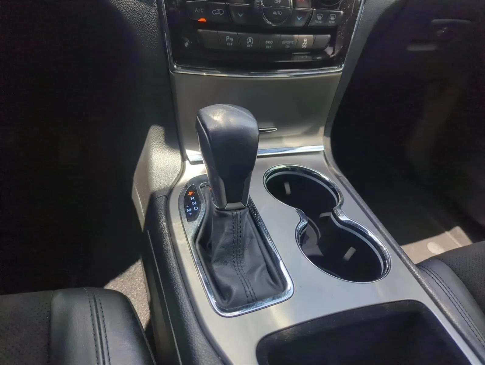 2021 Jeep Grand Cherokee Laredo X 4x4 photo 8