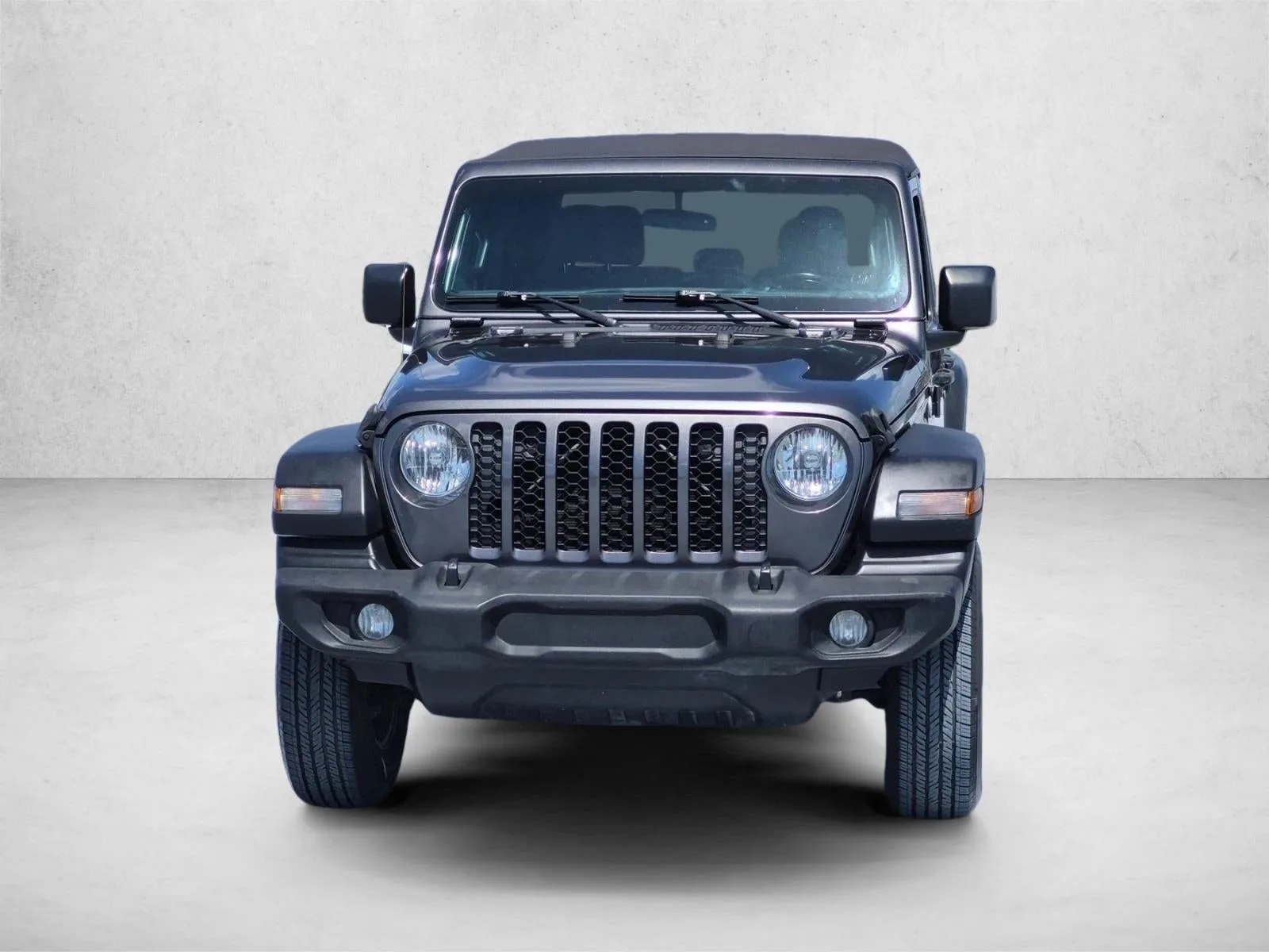 2020 Jeep Gladiator Sport S 4x4 photo 2