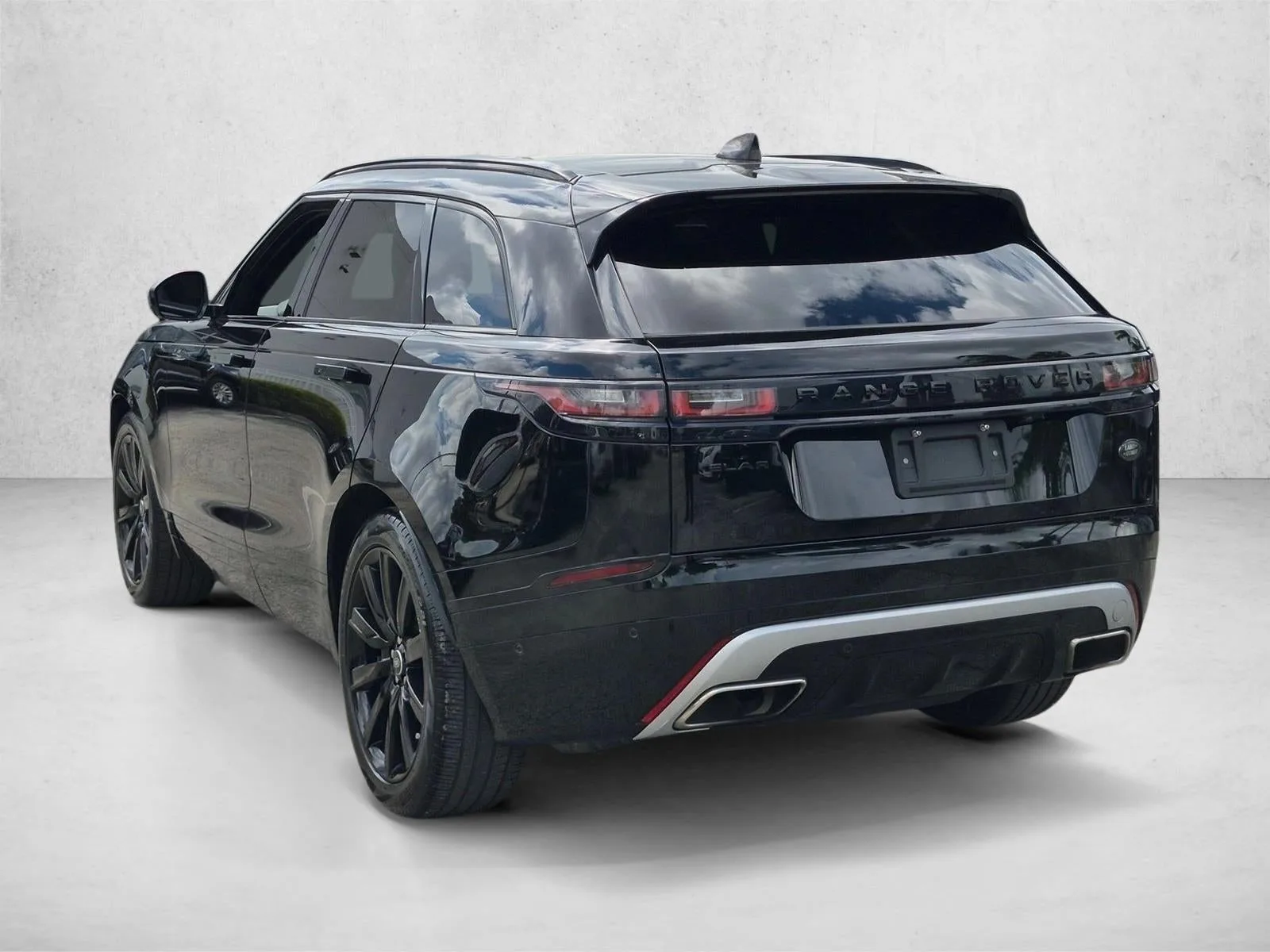 2018 Land Rover Range Rover Velar P380 R-Dynamic SE photo 7