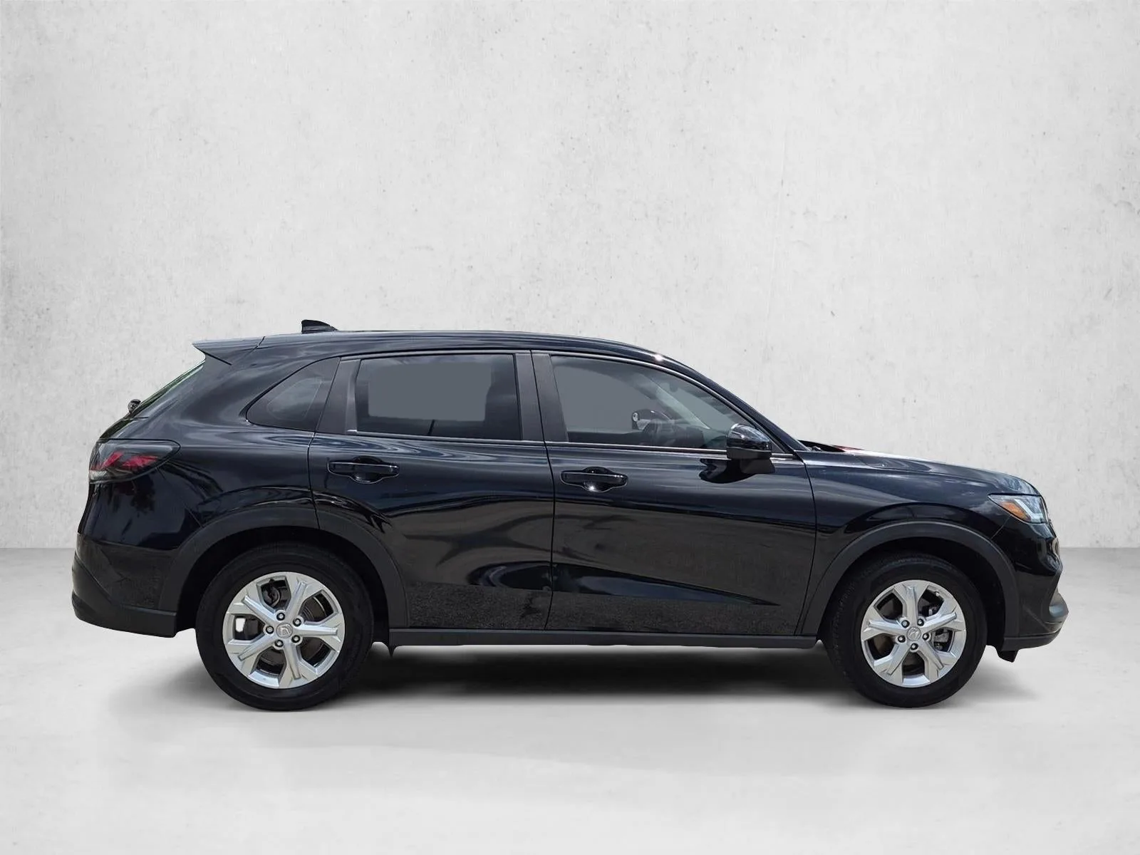 2024 Honda HR-V LX 2WD CVT photo 4