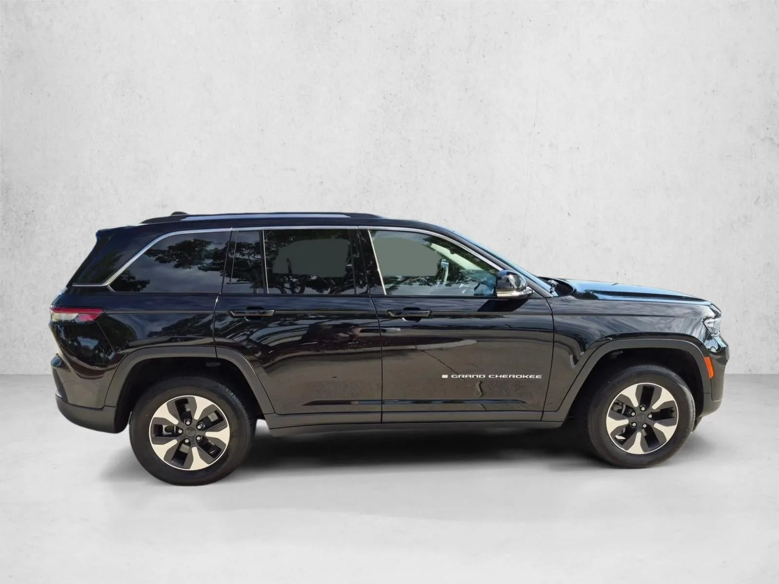2024 Jeep Grand Cherokee 4xe 4x4 photo 4