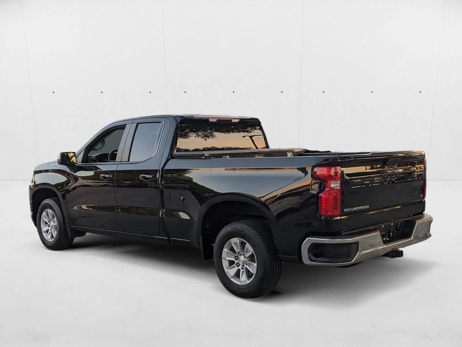2020 Chevrolet Silverado 1500 LT photo 8