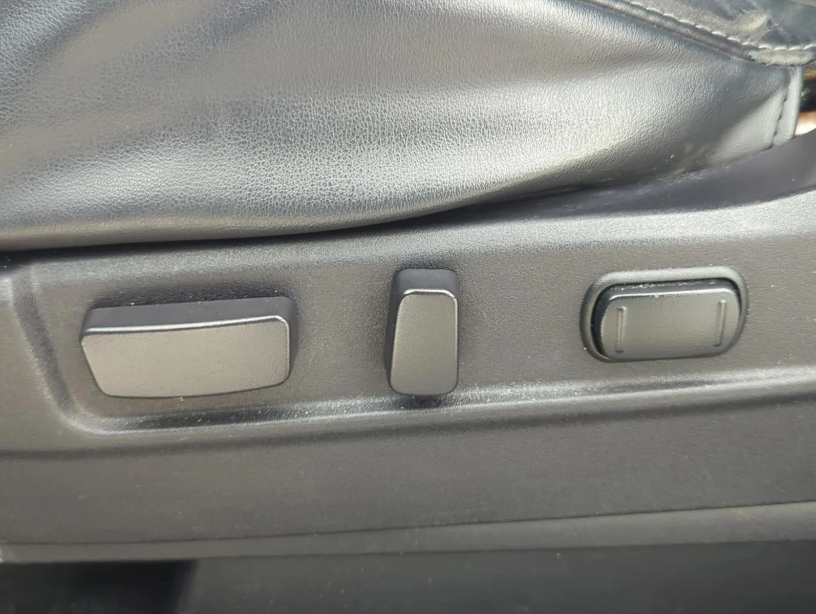 2020 Mitsubishi Outlander SE FWD photo 10