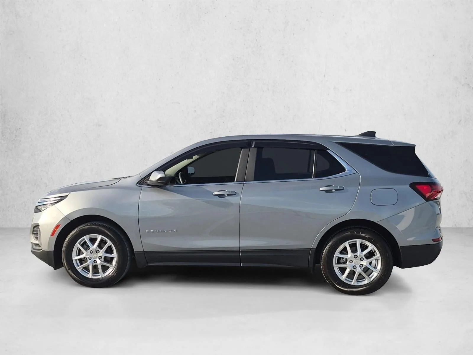 2024 Chevrolet Equinox LT photo 9