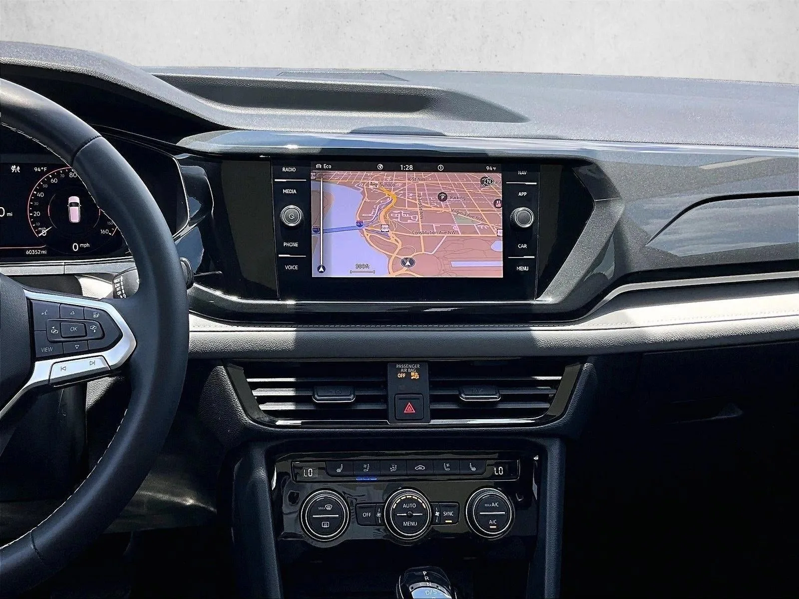 2022 Volkswagen Taos SEL 4MOTION photo 8