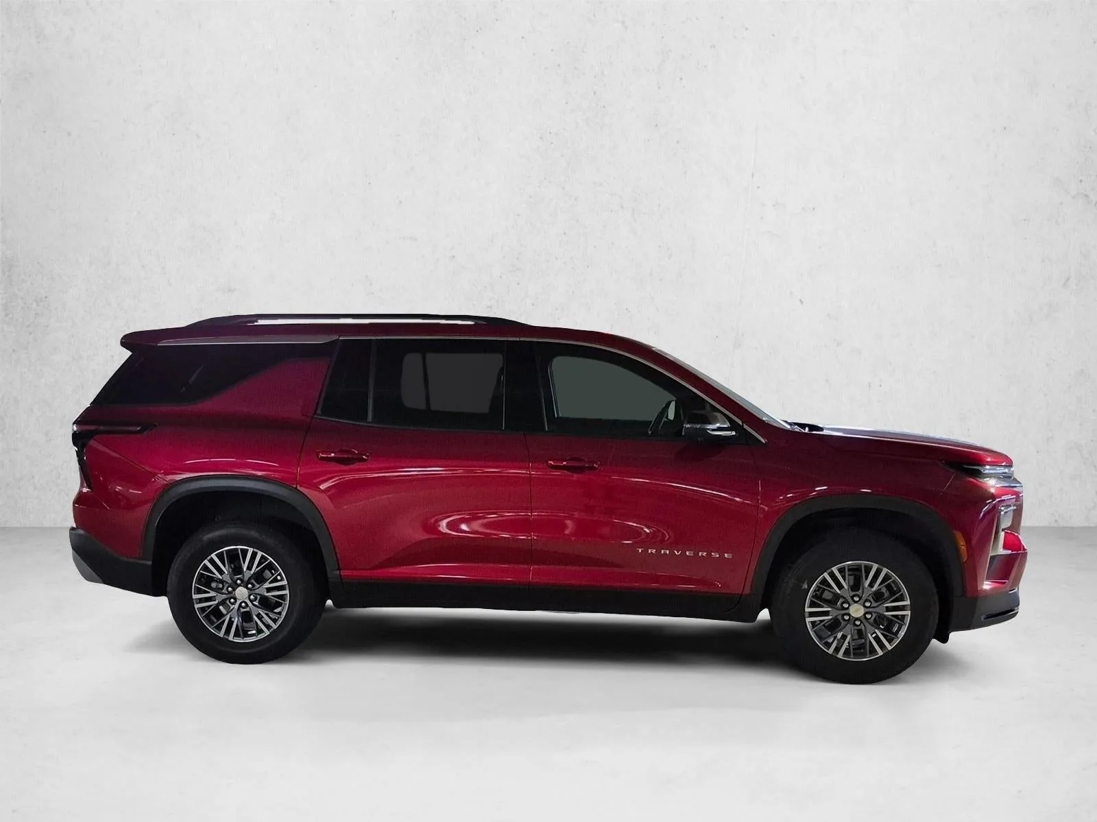 2024 Chevrolet Traverse LT photo 3