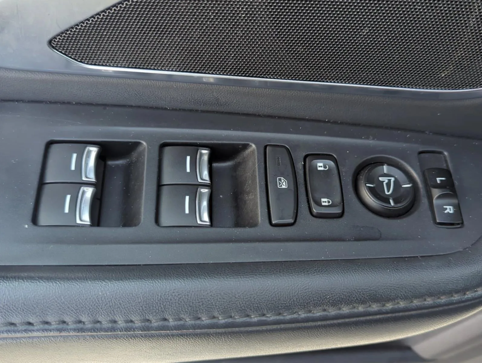 2020 Acura RDX SH-AWD photo 8
