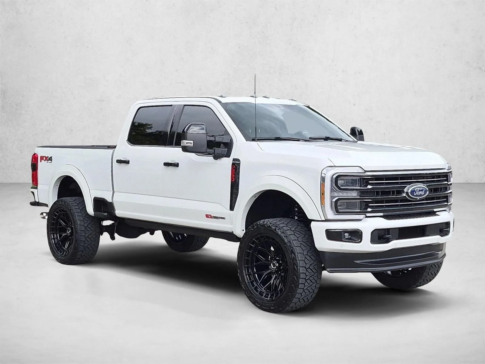2025 Ford Super Duty F-250 SRW XL photo 3