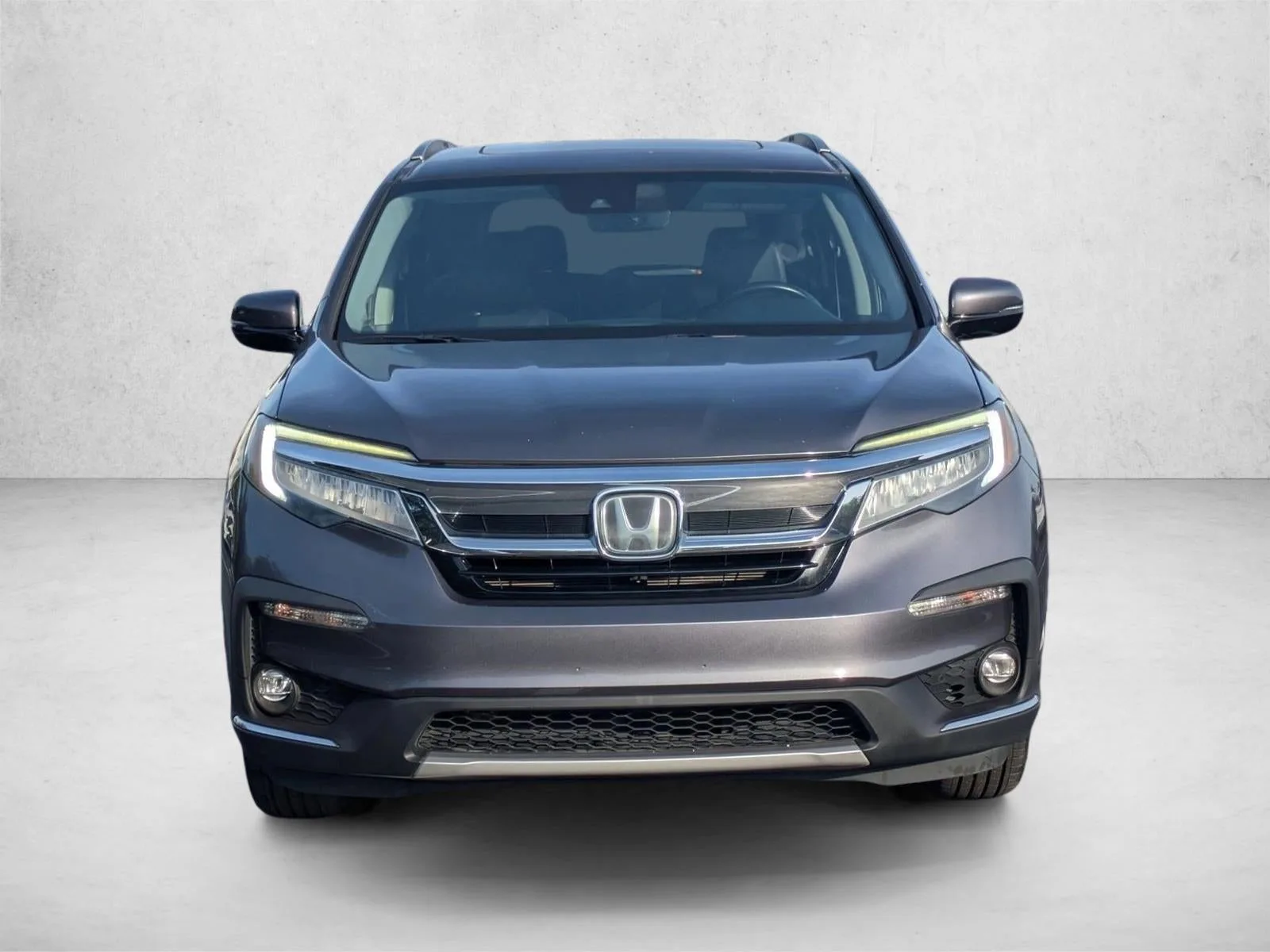 2019 Honda Pilot Touring 7-Passenger 2WD photo 2