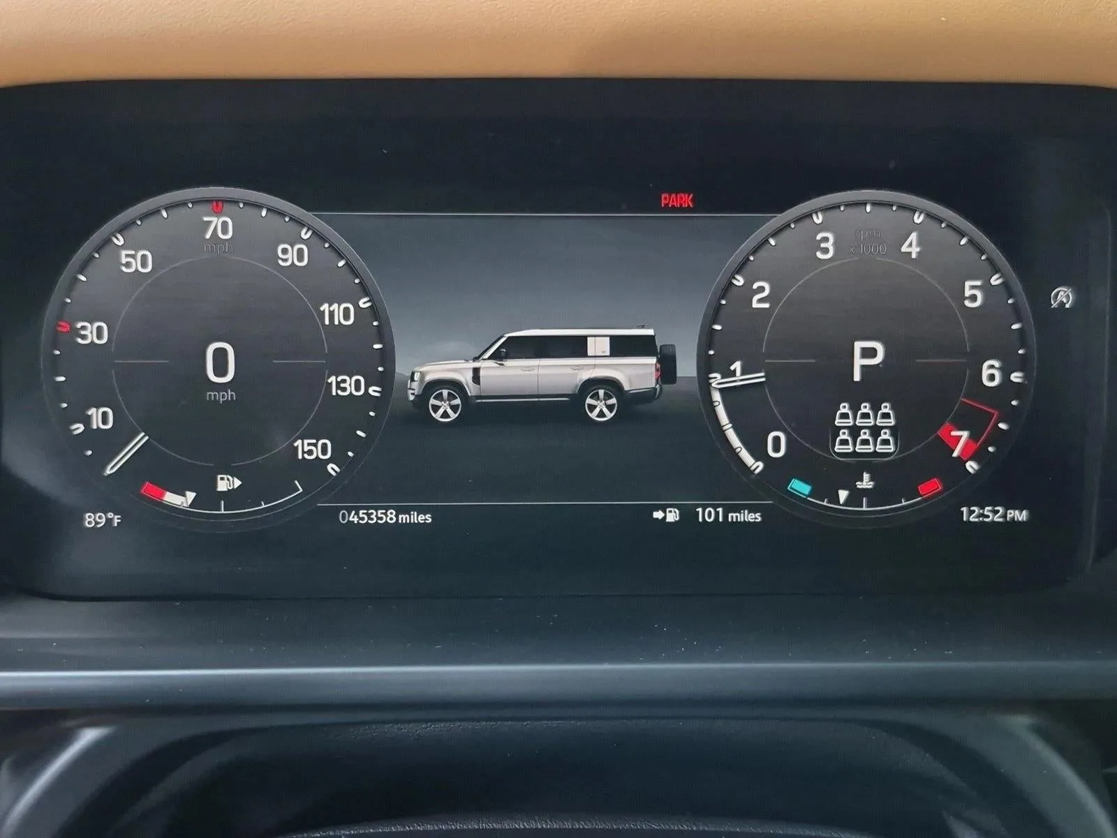 2023 Land Rover Defender 130 SE photo 11