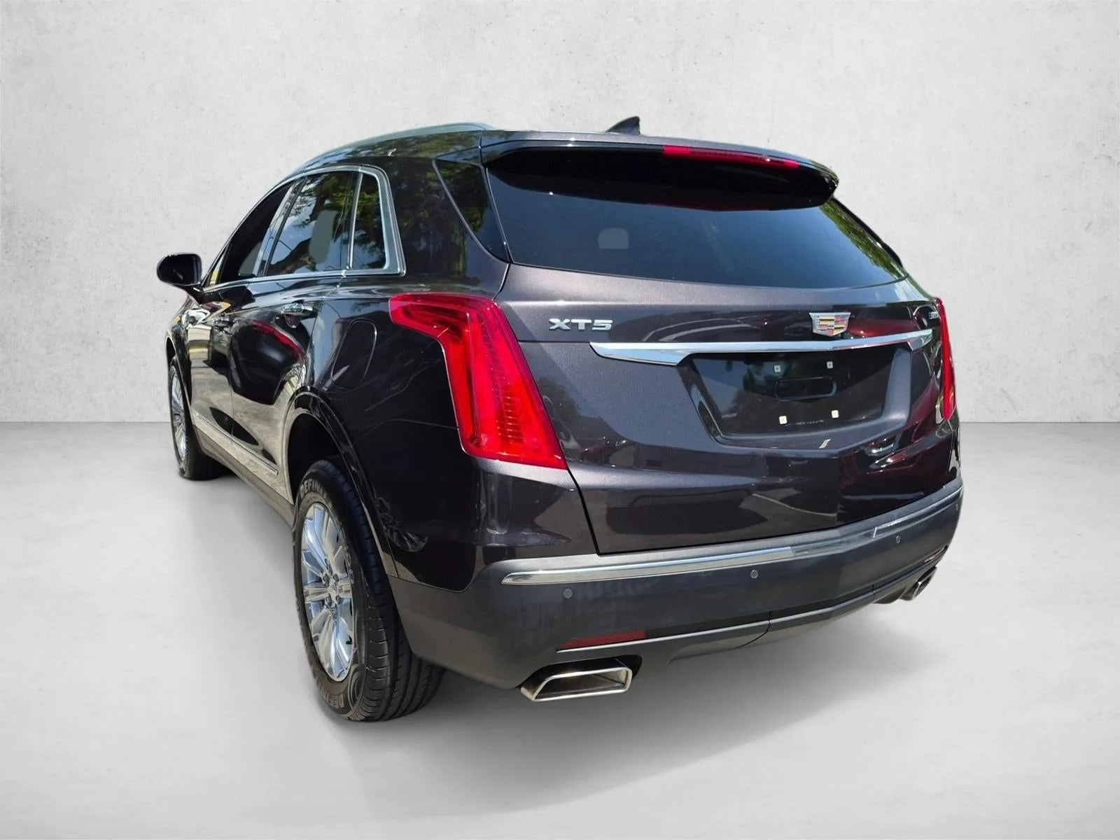 2018 Cadillac XT5 FWD 4dr photo 5