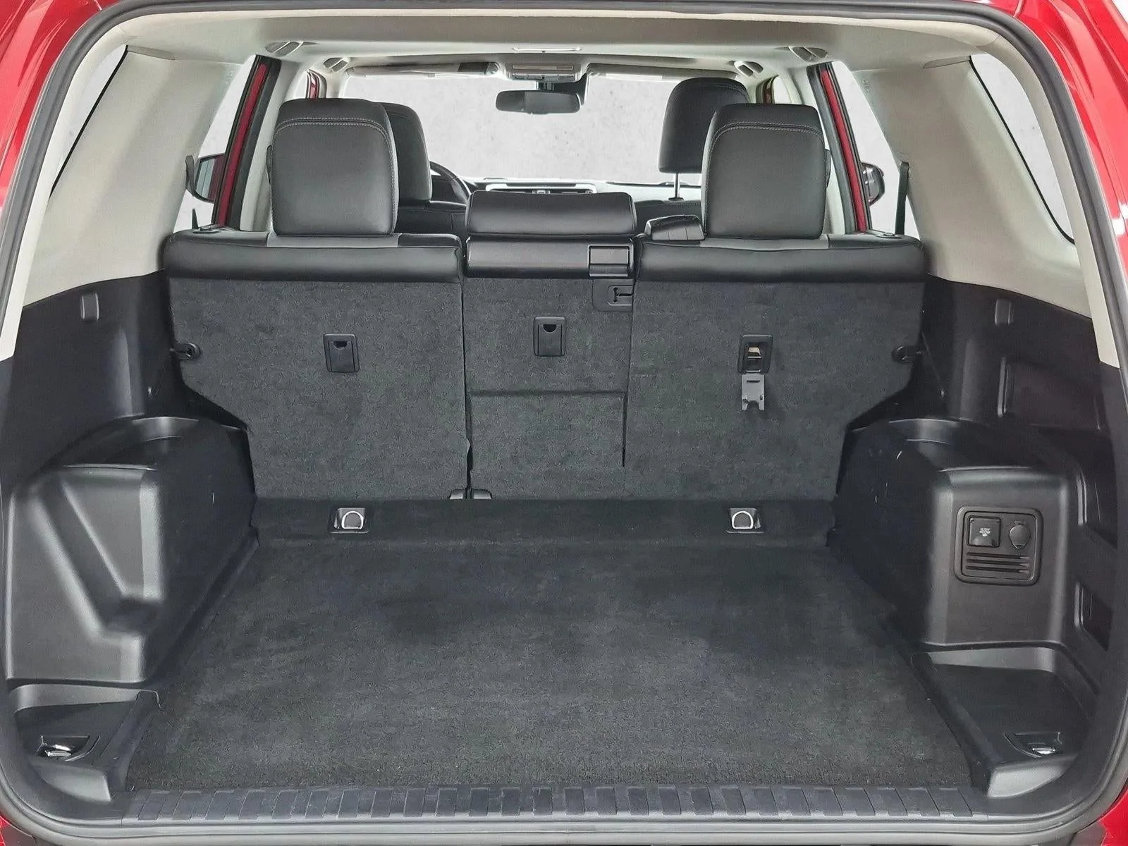 2020 Toyota 4Runner SR5 Premium photo 6